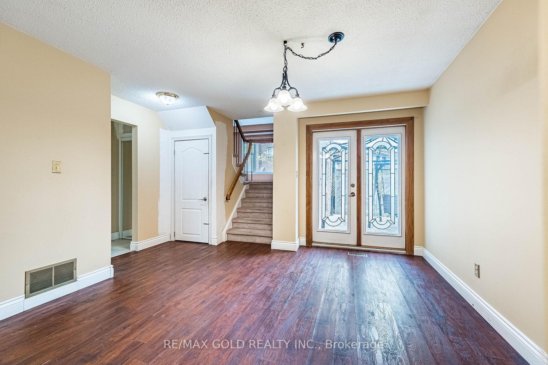 41 Simmons Boulevard - Detached photo 15 of 37 in Brampton, Ontario