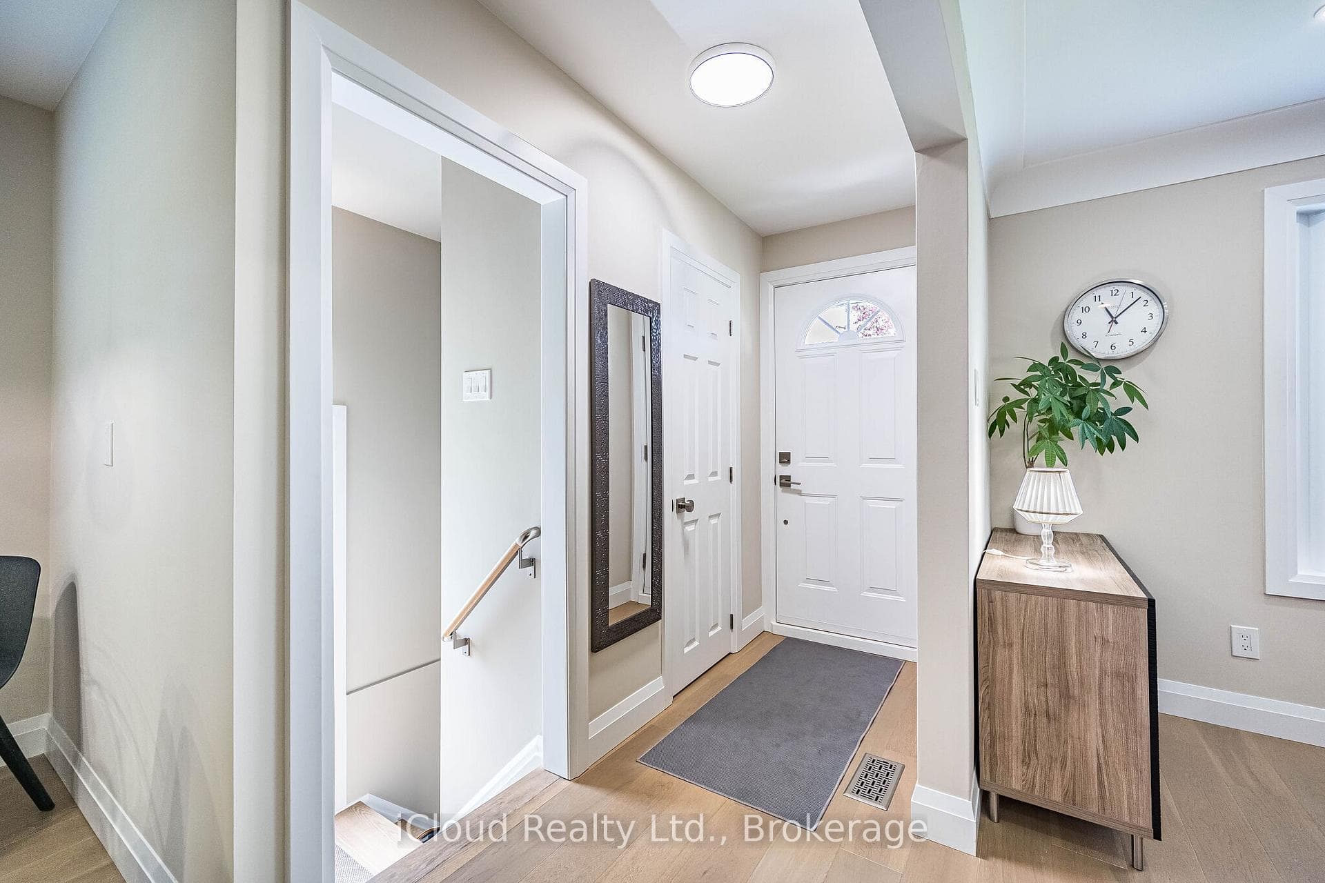 1195 Stanley Drive - Detached photo 5 of 50 in Burlington, Ontario