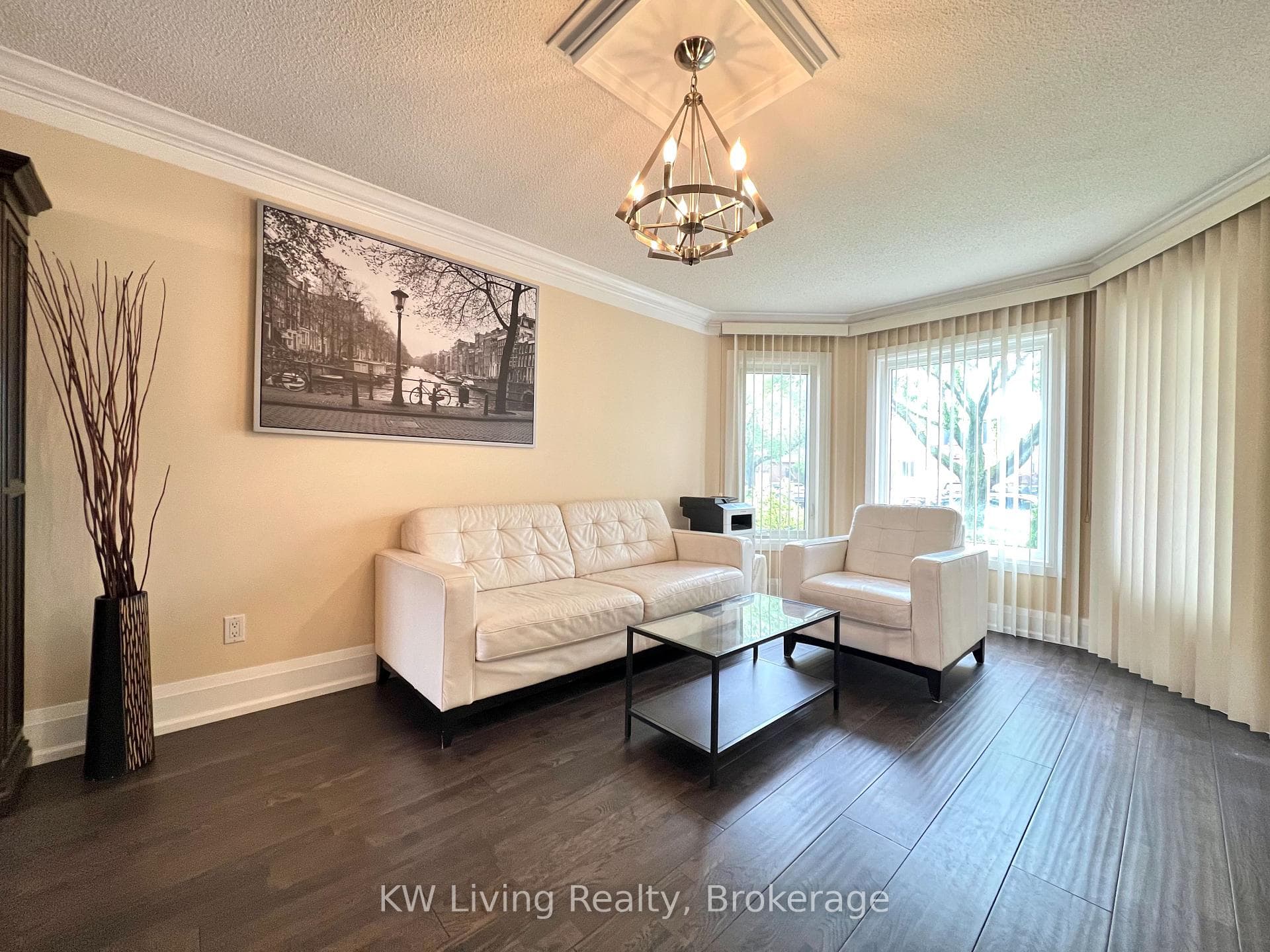 128 Palomino Drive - Detached photo 3 of 50 in Mississauga, Ontario
