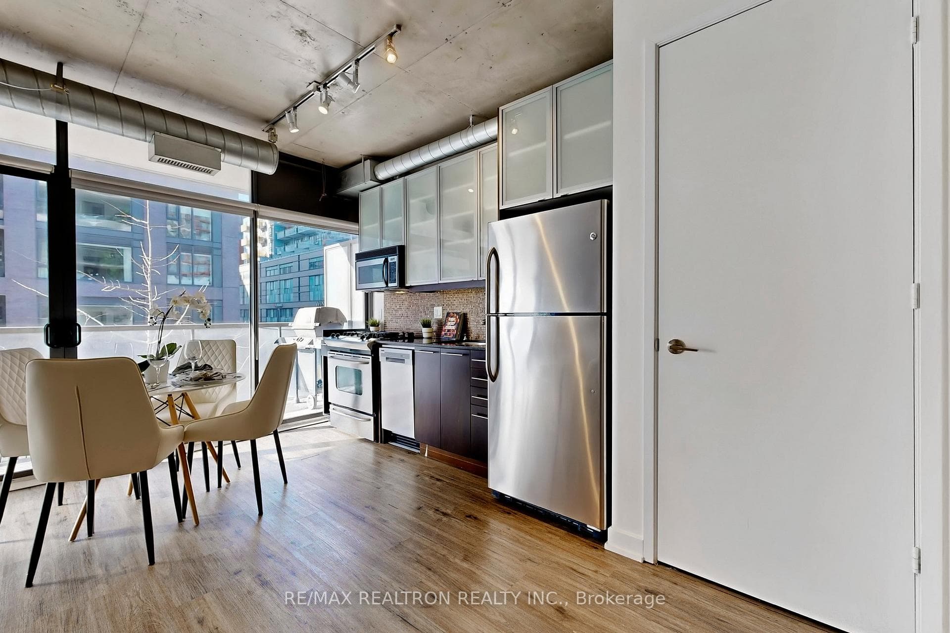 533 Richmond Street Unit 408 - Condo photo 10 of 23 in Downtown Toronto / Waterfront, Ontario
