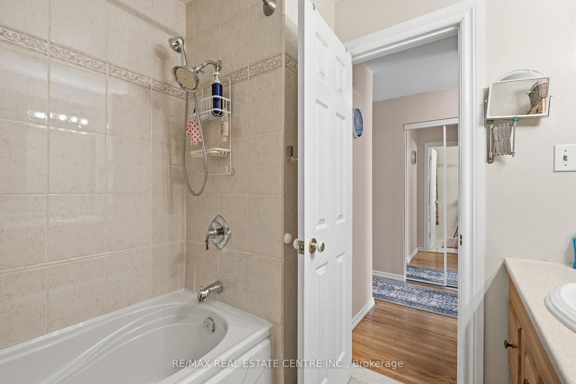 1526 Westminster Manor Unit 1526 - Condo photo 17 of 28 in Burlington, Ontario