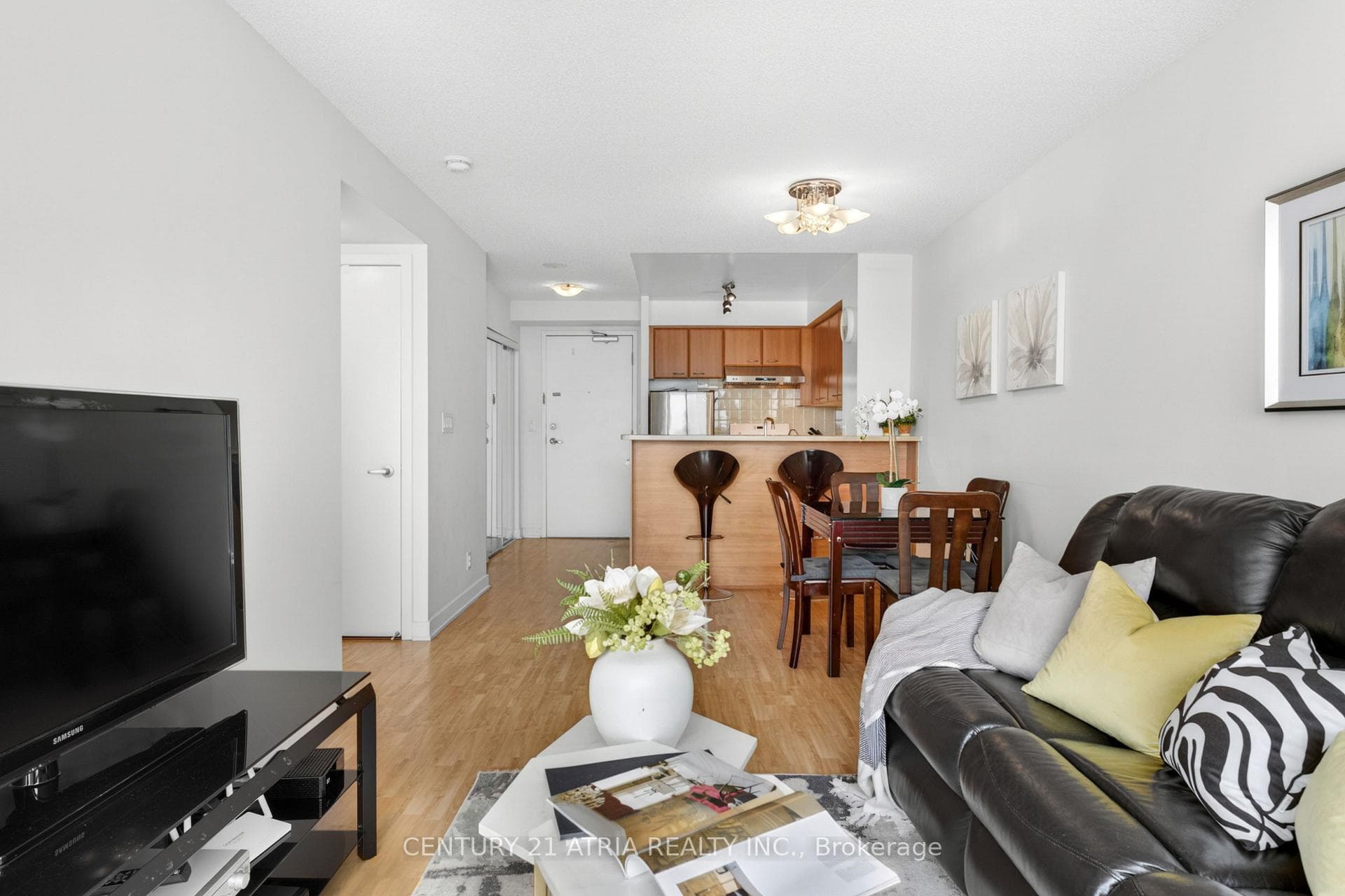 38 Lee Centre Drive Unit 908 - Condo photo 6 of 20 in Scarborough (West Hill / Highland Creek), Ontario