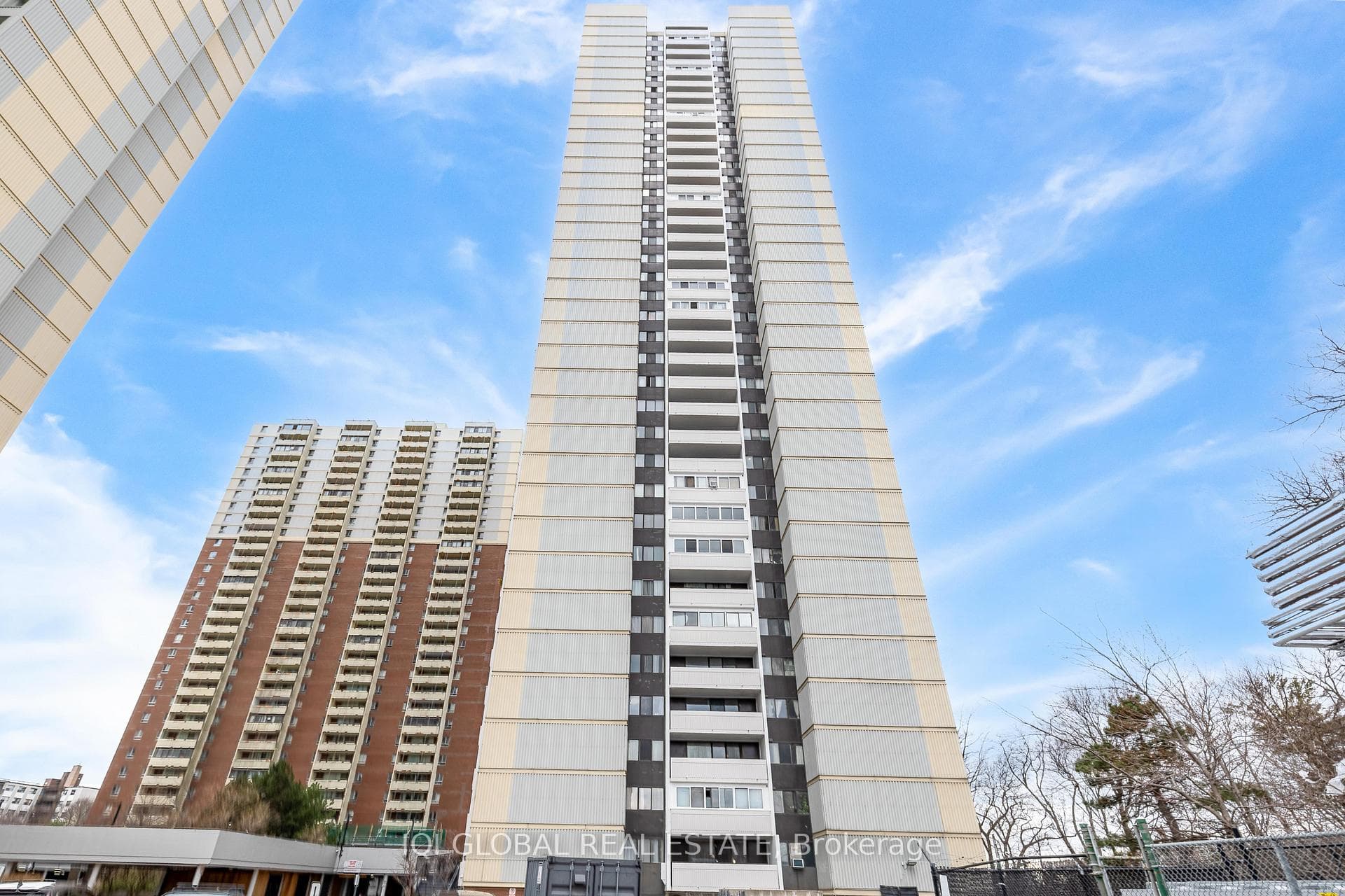 3 Massey Square Unit 2407 - home for sale in Danforth / East York, Ontario