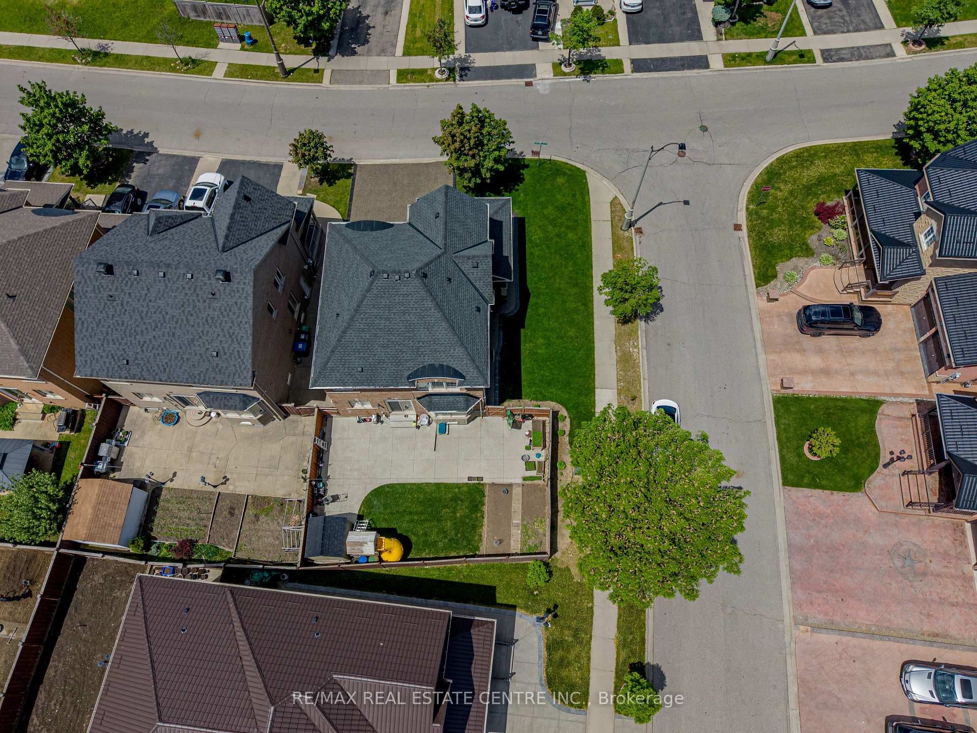 7 Resserville Street - Detached photo 43 of 43 in Brampton, Ontario