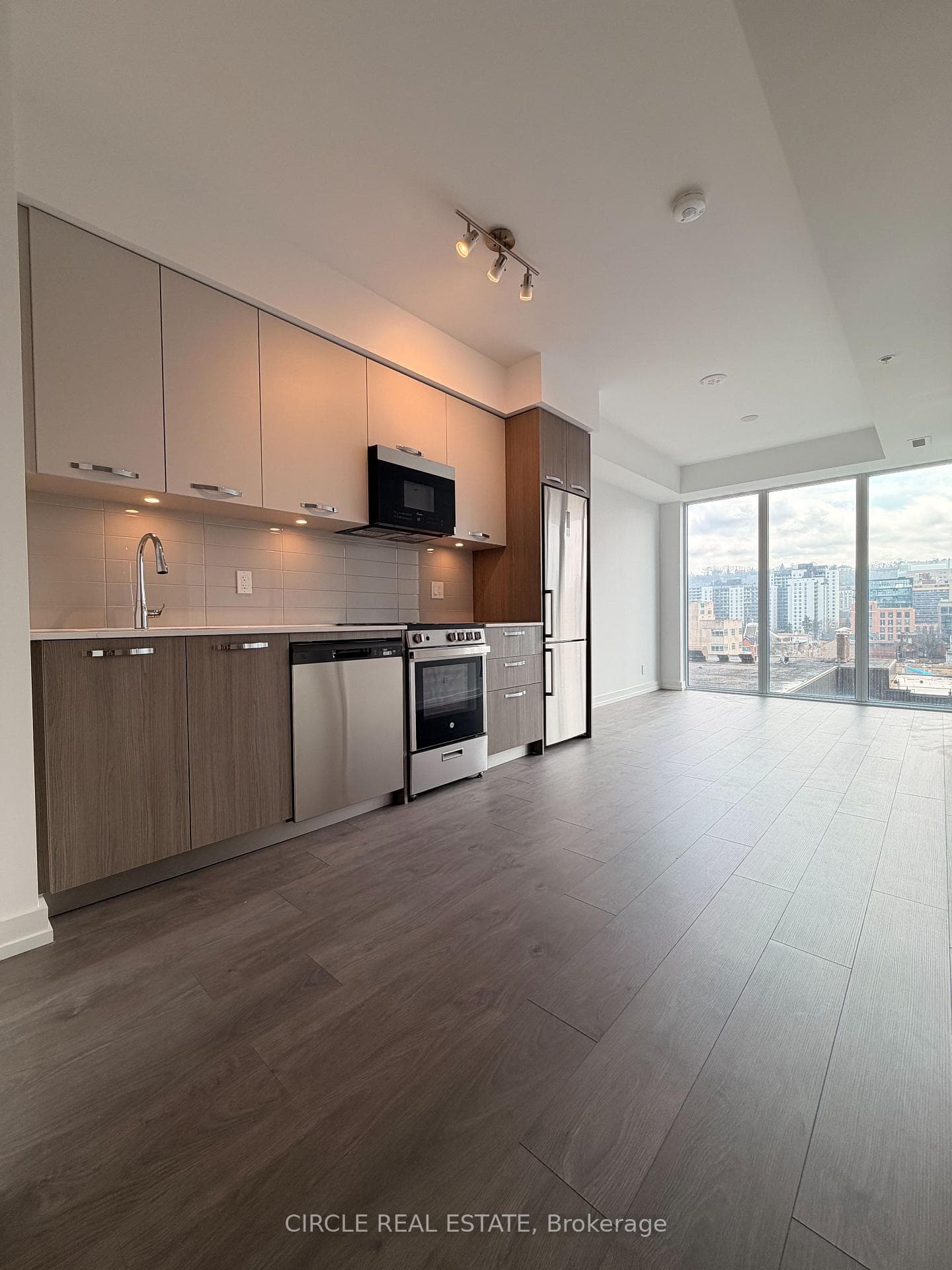 75 James Street Unit #718 - Condo photo 1 of 33 in Hamilton, Ontario