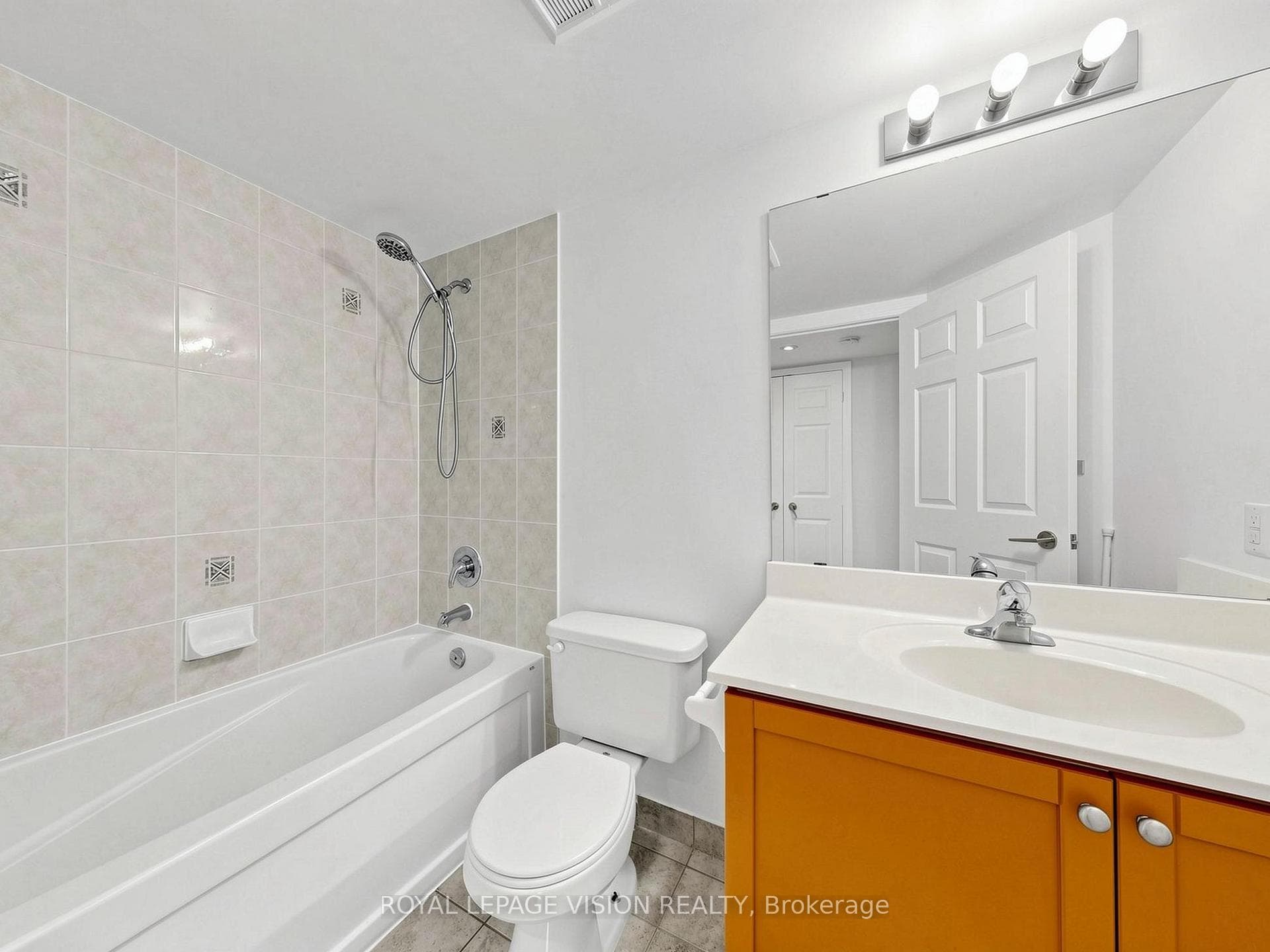 83 Borough Drive Unit 1415 - Condo photo 11 of 29 in Scarborough (West Hill / Highland Creek), Ontario