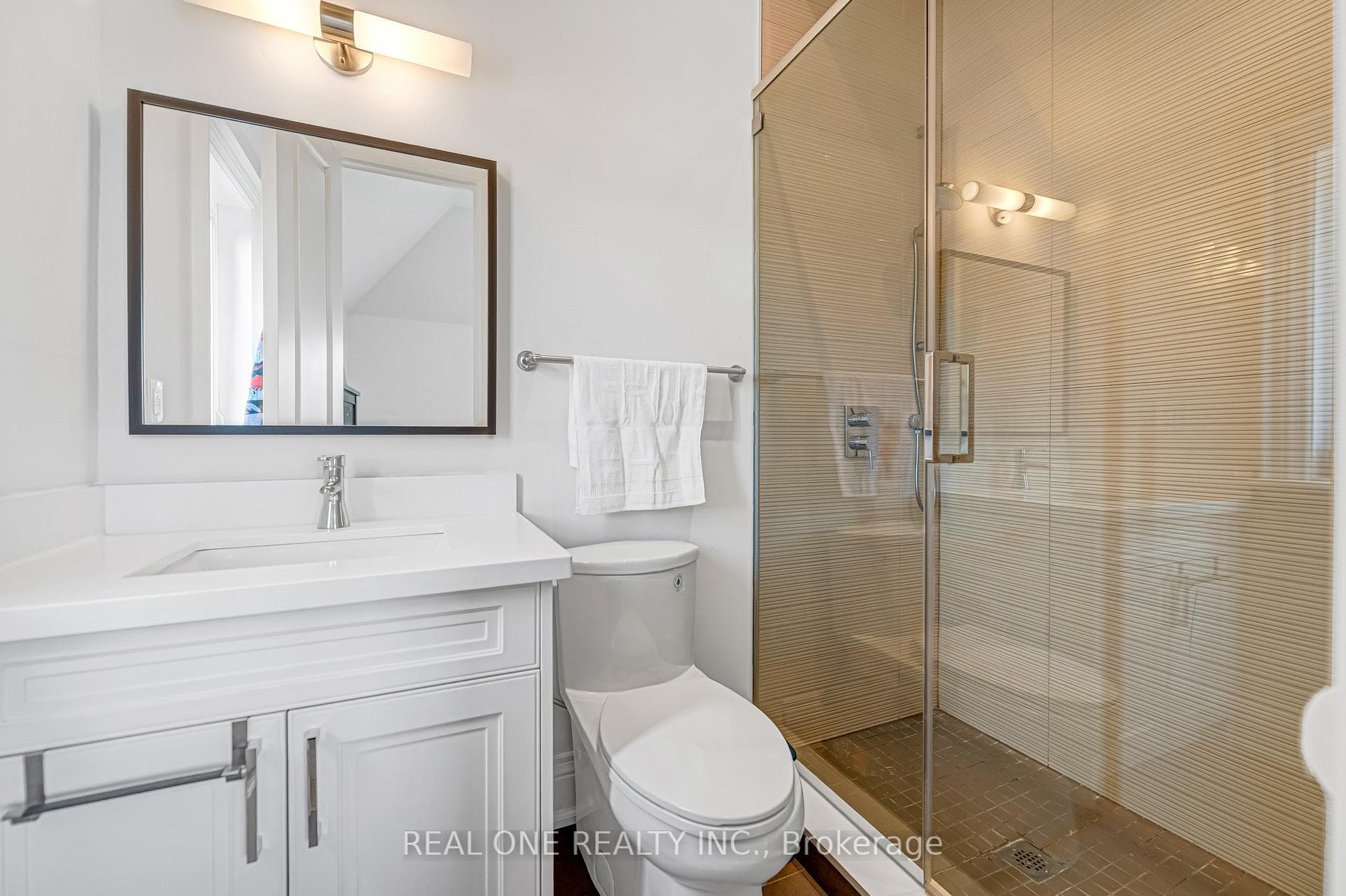 241 Florence Avenue - Detached photo 41 of 50 in Thornhill / Willowdale, Ontario