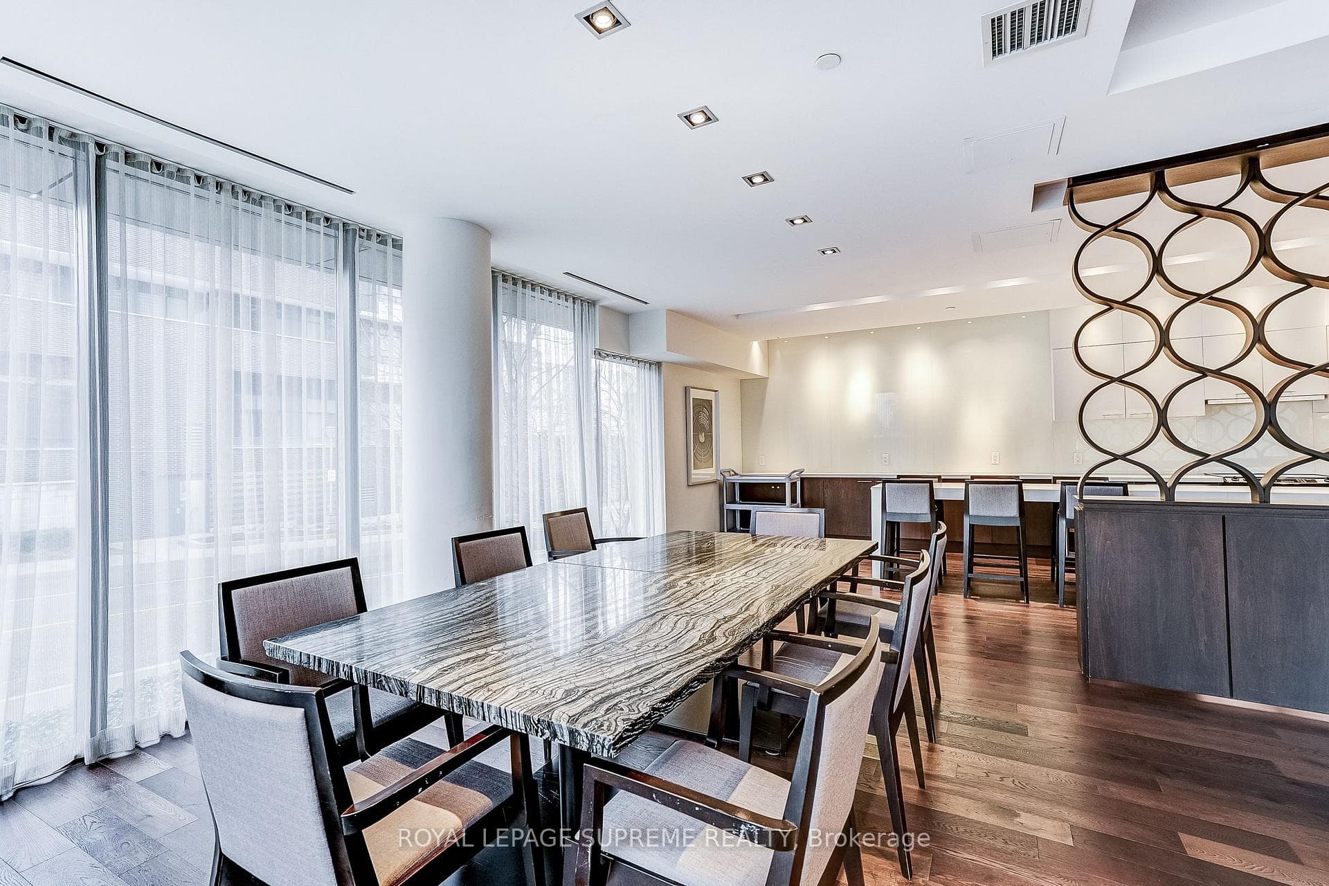 85 The Donway West N/A Unit 504 - Condo photo 31 of 42 in Don Mills / Parkwoods / Victoria Village, Ontario