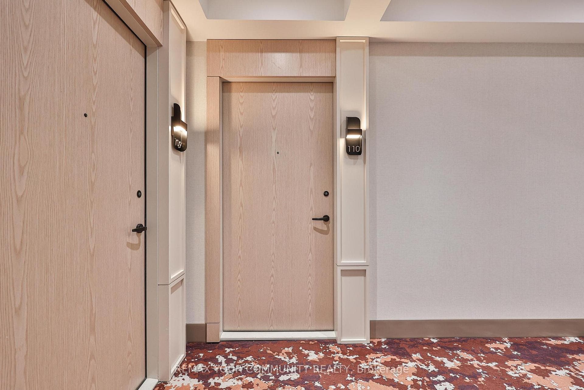 10 Inn On The Park Drive Unit 110 - Condo photo 26 of 38 in Don Mills / Parkwoods / Victoria Village, Ontario