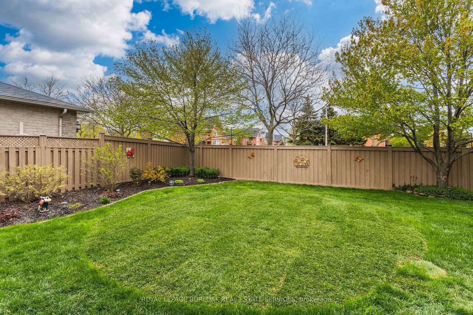 4119 Foxwood Drive - Townhouse photo 39 of 45 in Burlington, Ontario