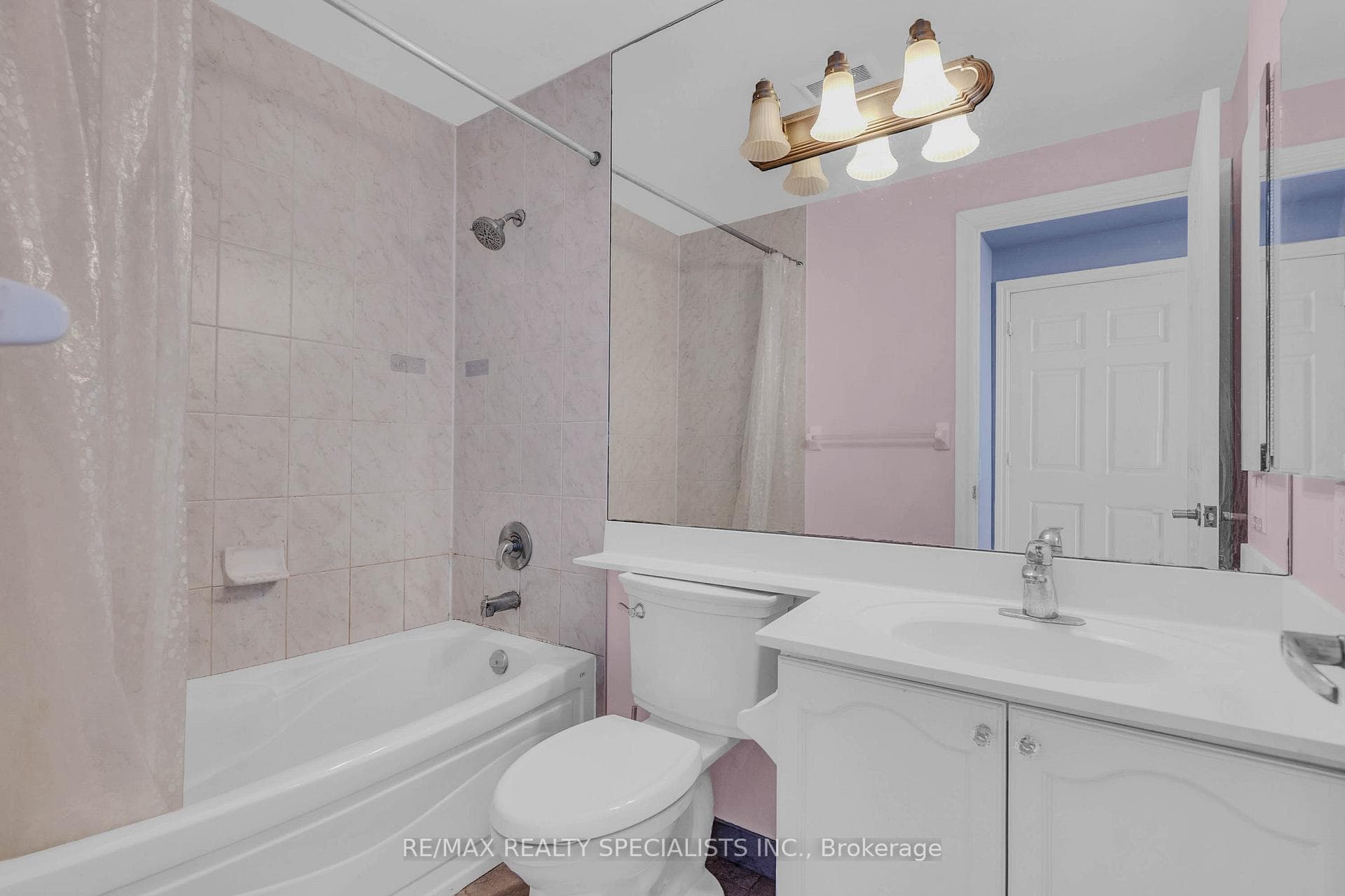 710 Humberwood Boulevard Unit 1404 - Condo photo 12 of 24 in Etobicoke (West Mall / Rexdale), Ontario