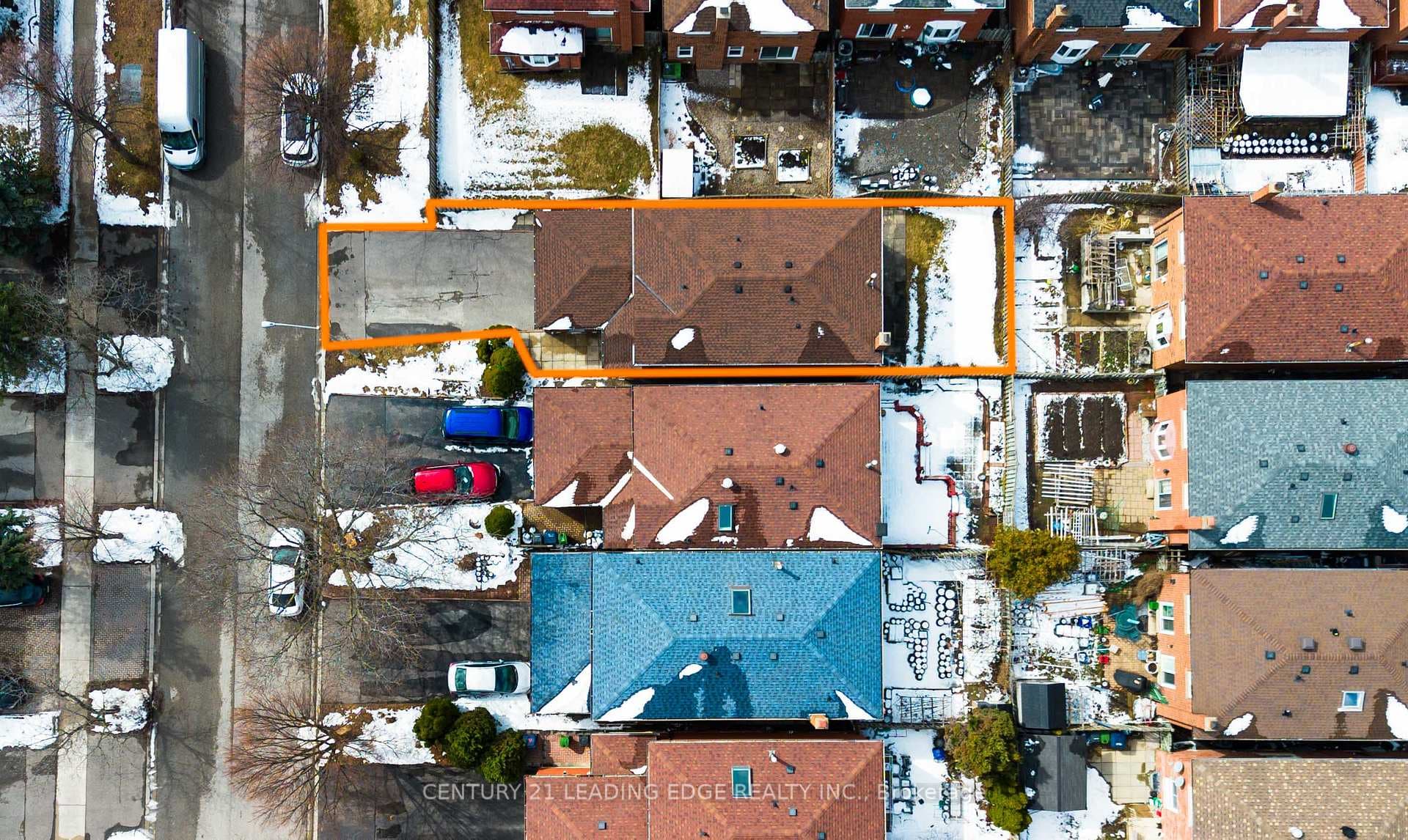 4 Treerun Avenue - Detached photo 10 of 38 in Scarborough Village / Eglinton East, Ontario