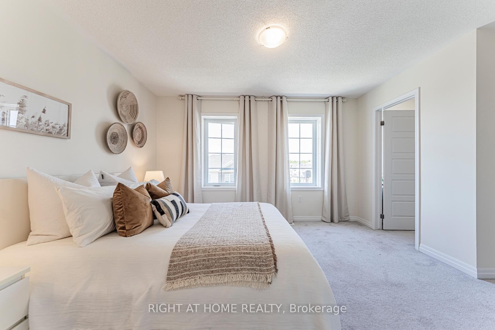 3315 Vardon Way - Townhouse photo 15 of 29 in Oakville, Ontario