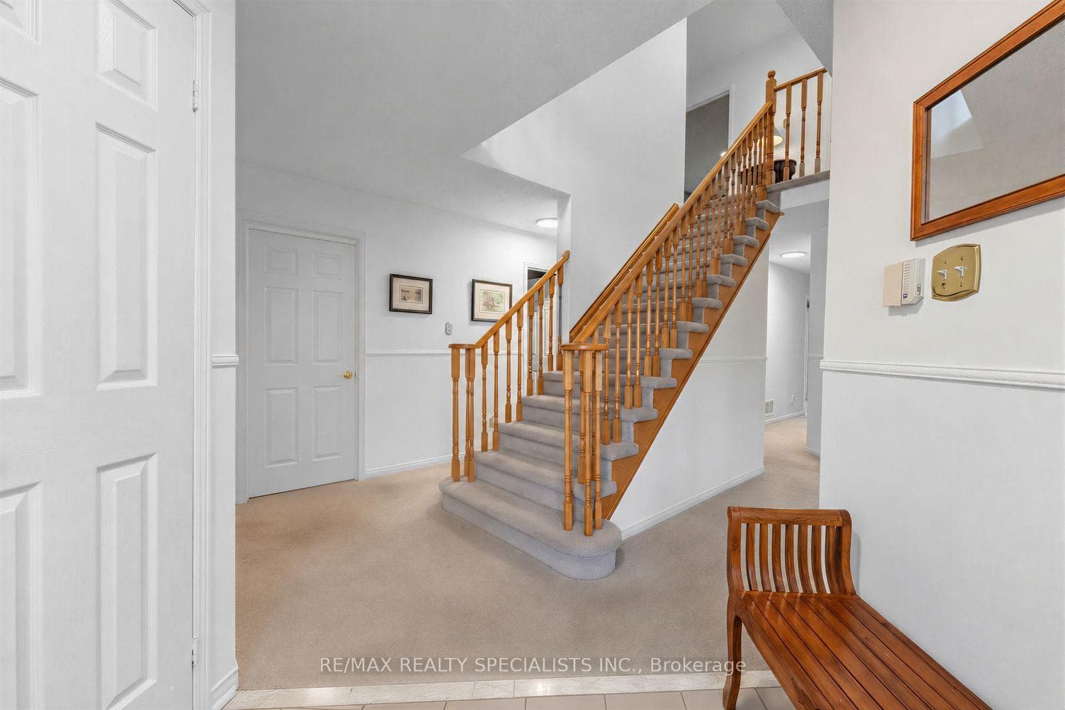 3519 Pintail Circle - Detached photo 5 of 44 in Mississauga, Ontario
