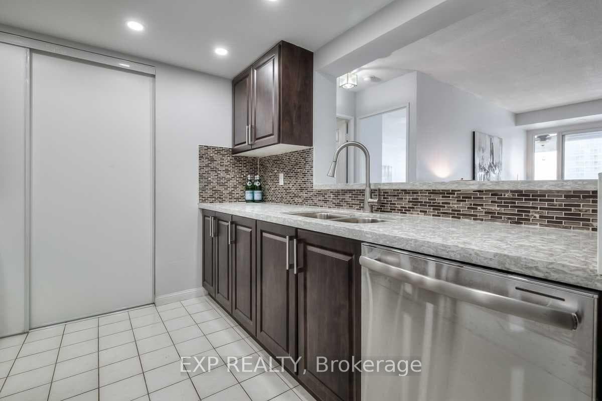 88 Corporate Drive Unit 1702 - Condo photo 6 of 20 in Scarborough (West Hill / Highland Creek), Ontario
