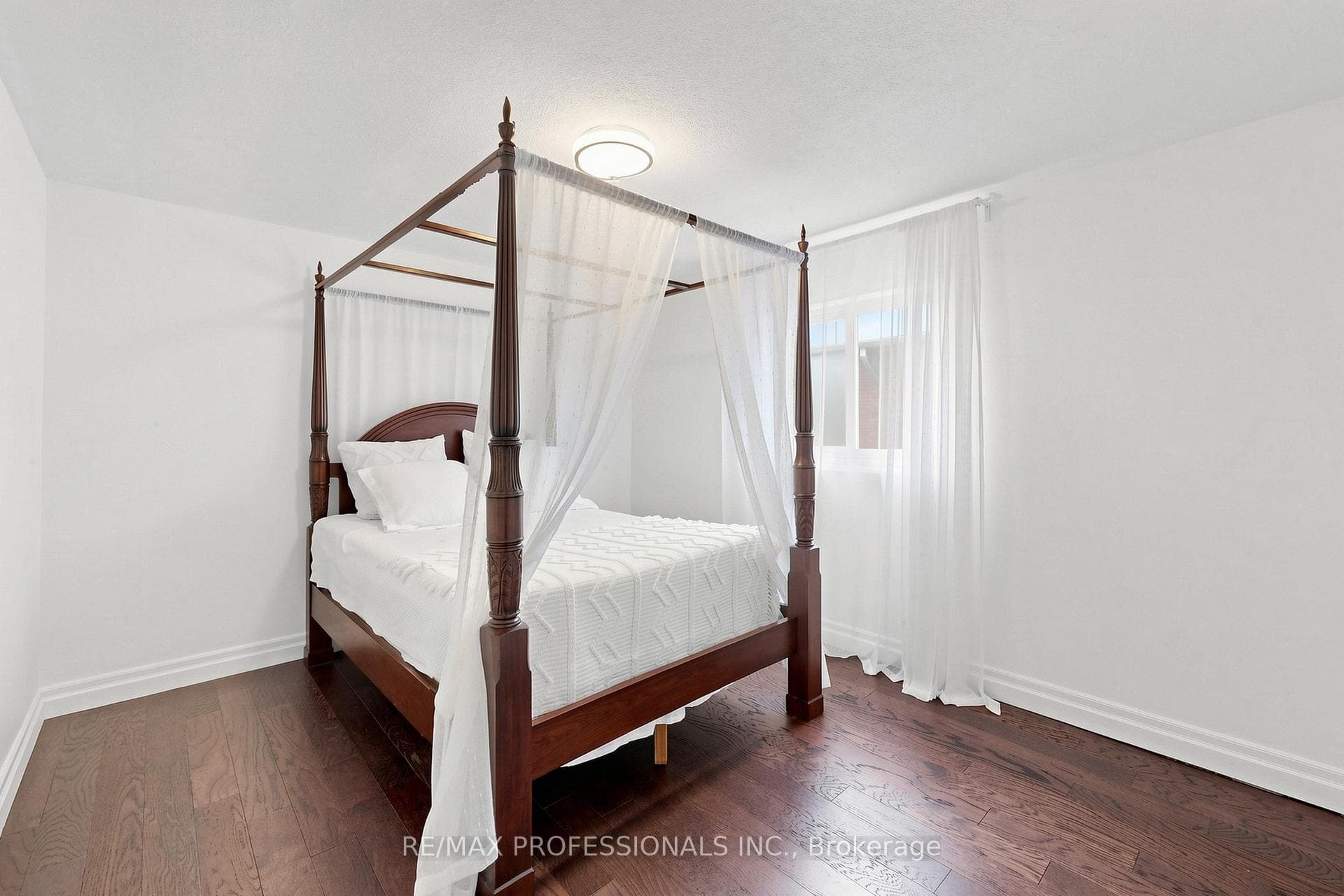 970 Silversmith Drive - Detached photo 31 of 50 in Mississauga, Ontario