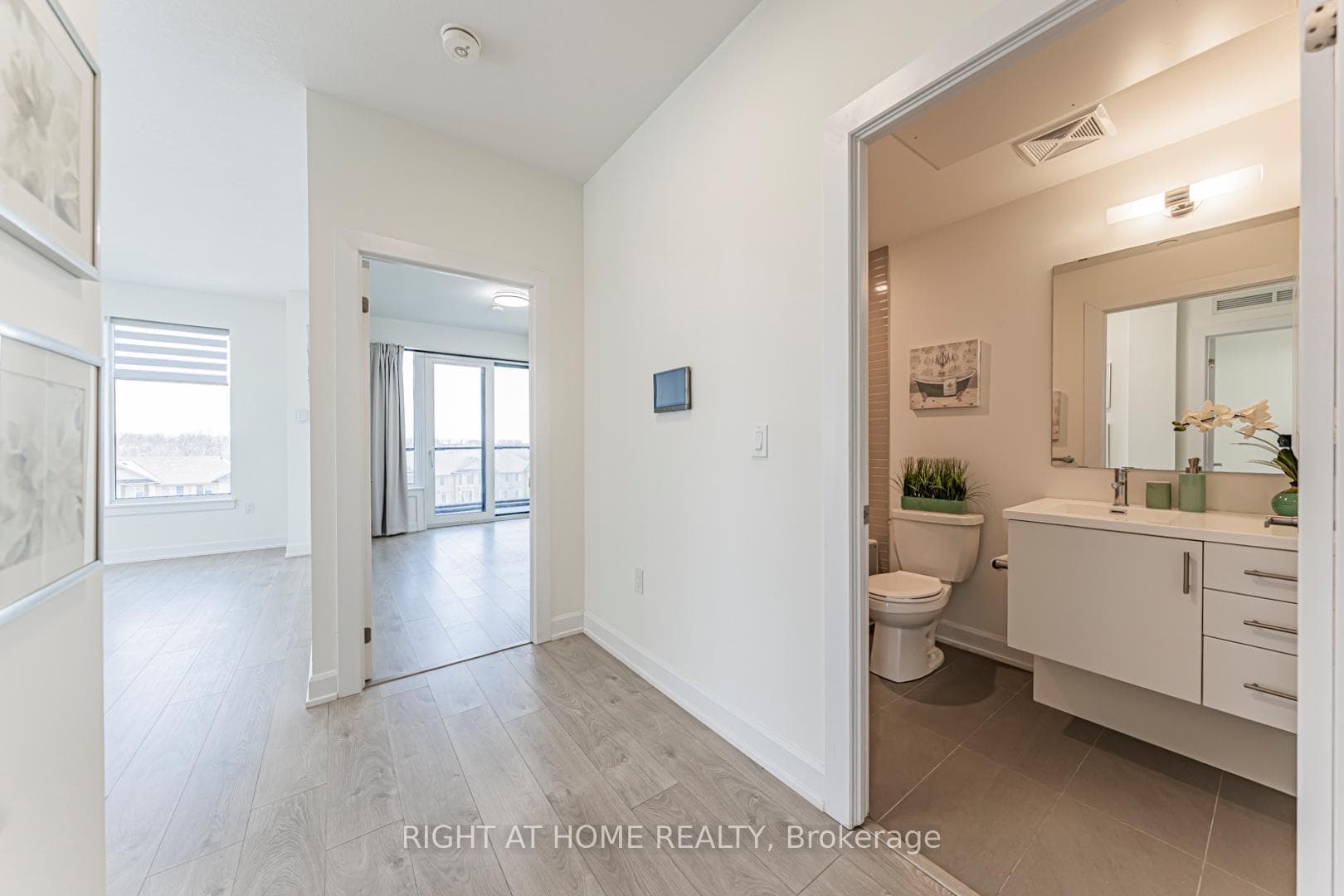 3200 william coltson Avenue Unit 524 - Condo photo 12 of 22 in Oakville, Ontario