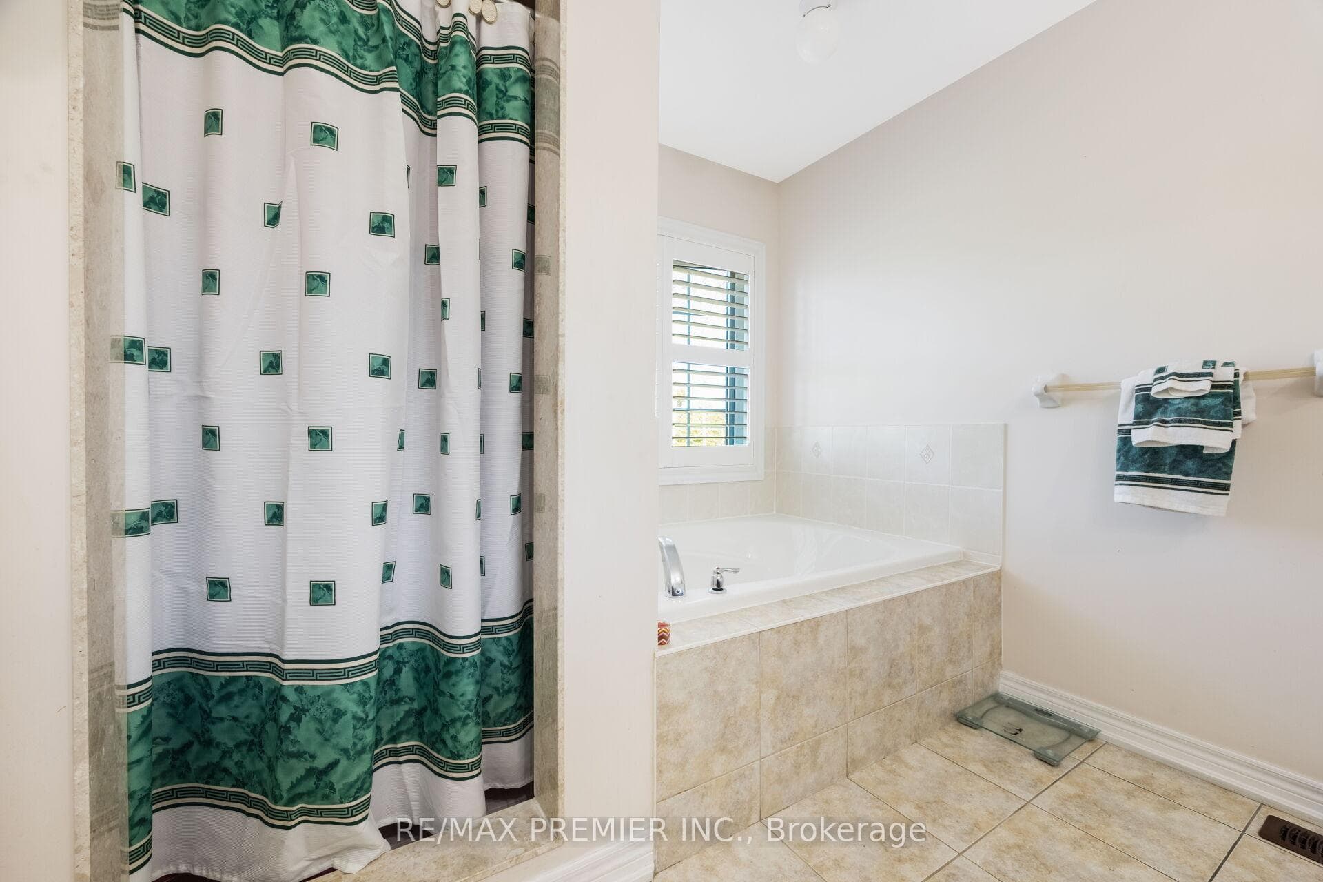 85 Kimborough Hollow - Semi-Detached photo 34 of 50 in Brampton, Ontario