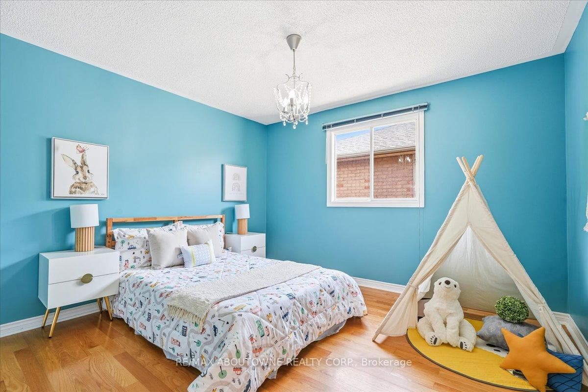 2055 Blacksmith Lane - Detached photo 31 of 49 in Oakville, Ontario