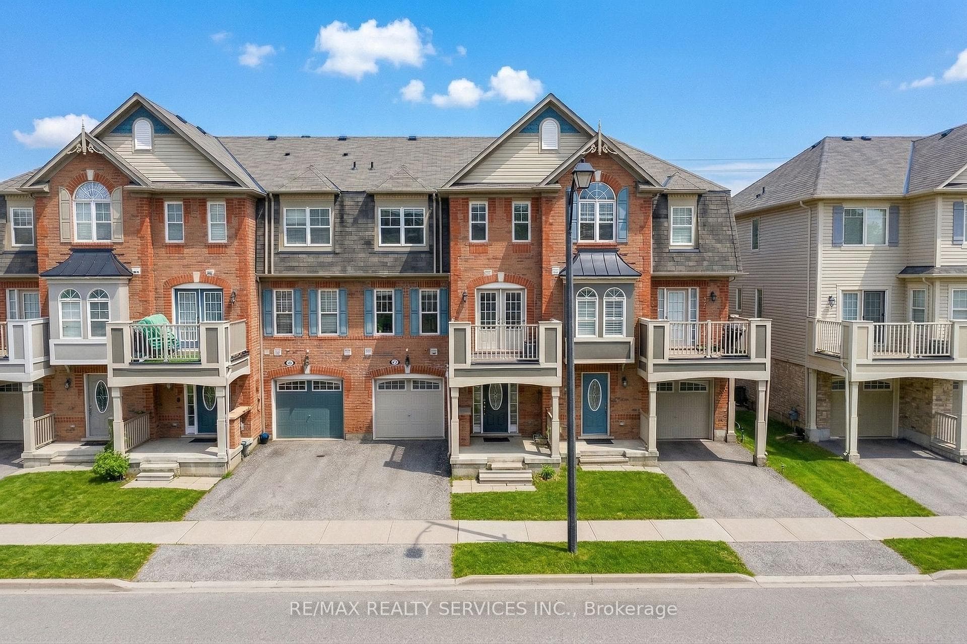 73 Dredge Court - home for sale in Milton, Ontario