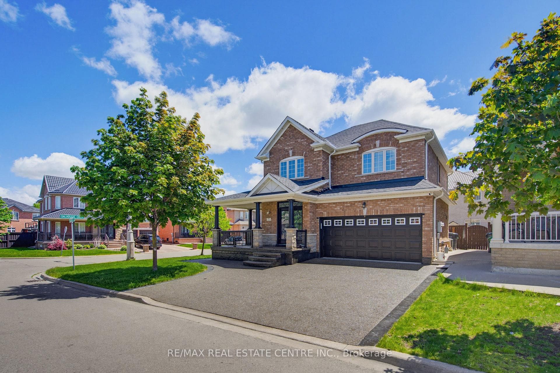7 Resserville Street - Detached photo 2 of 43 in Brampton, Ontario