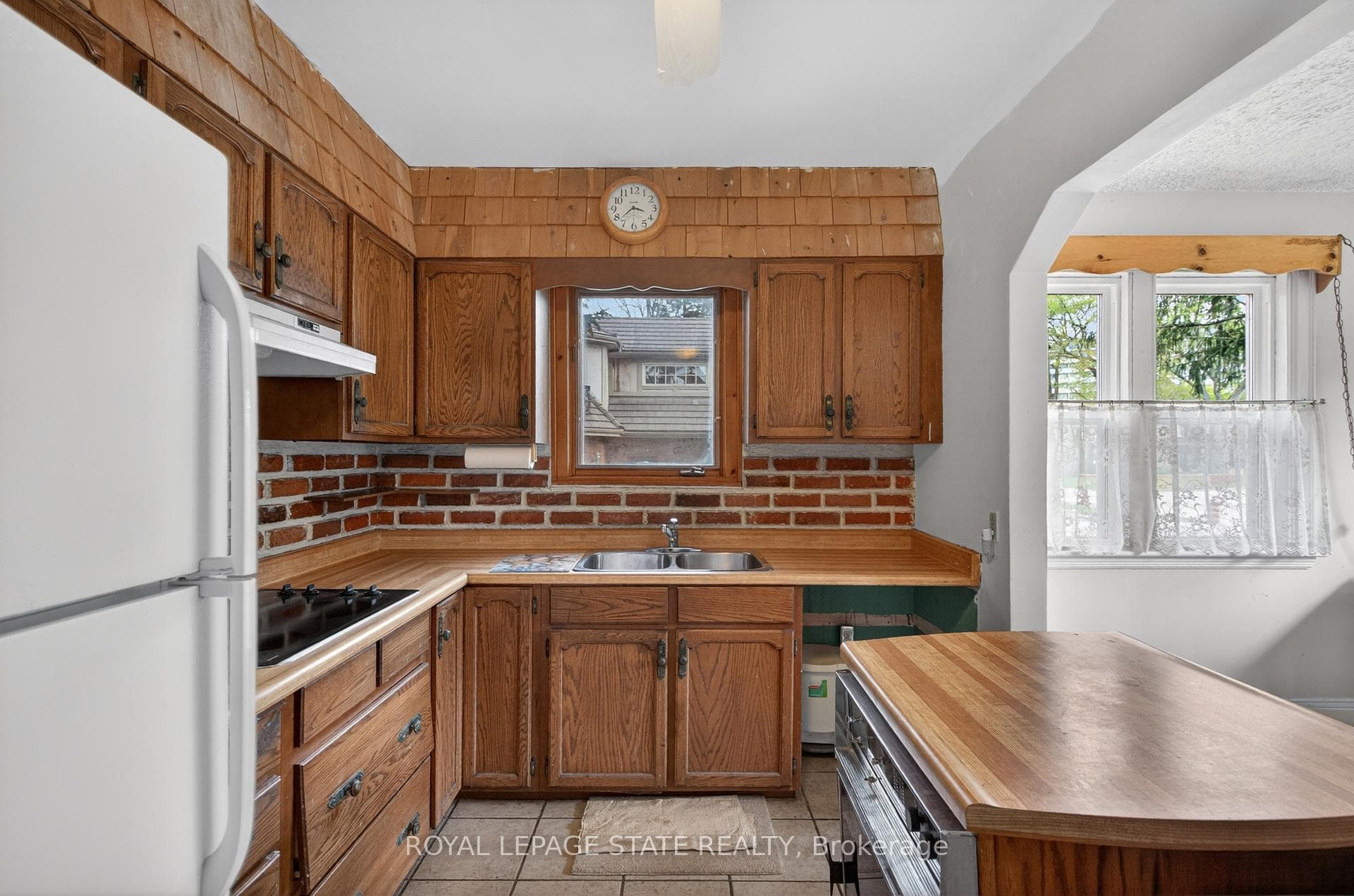 893 Lasalle Park Road - Detached photo 12 of 47 in Burlington, Ontario