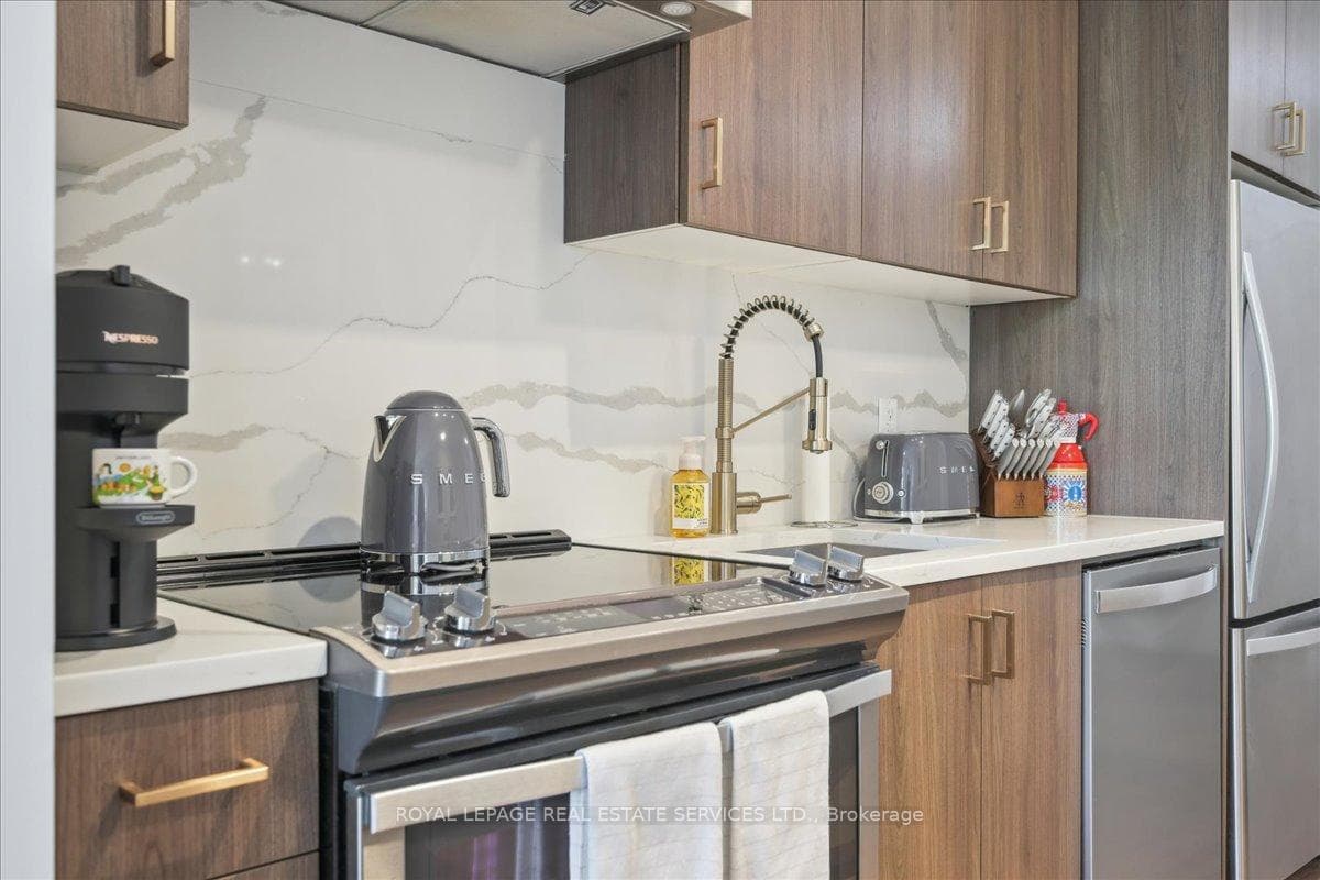 168 Sabina Drive Unit 211 - Condo photo 28 of 41 in Oakville, Ontario