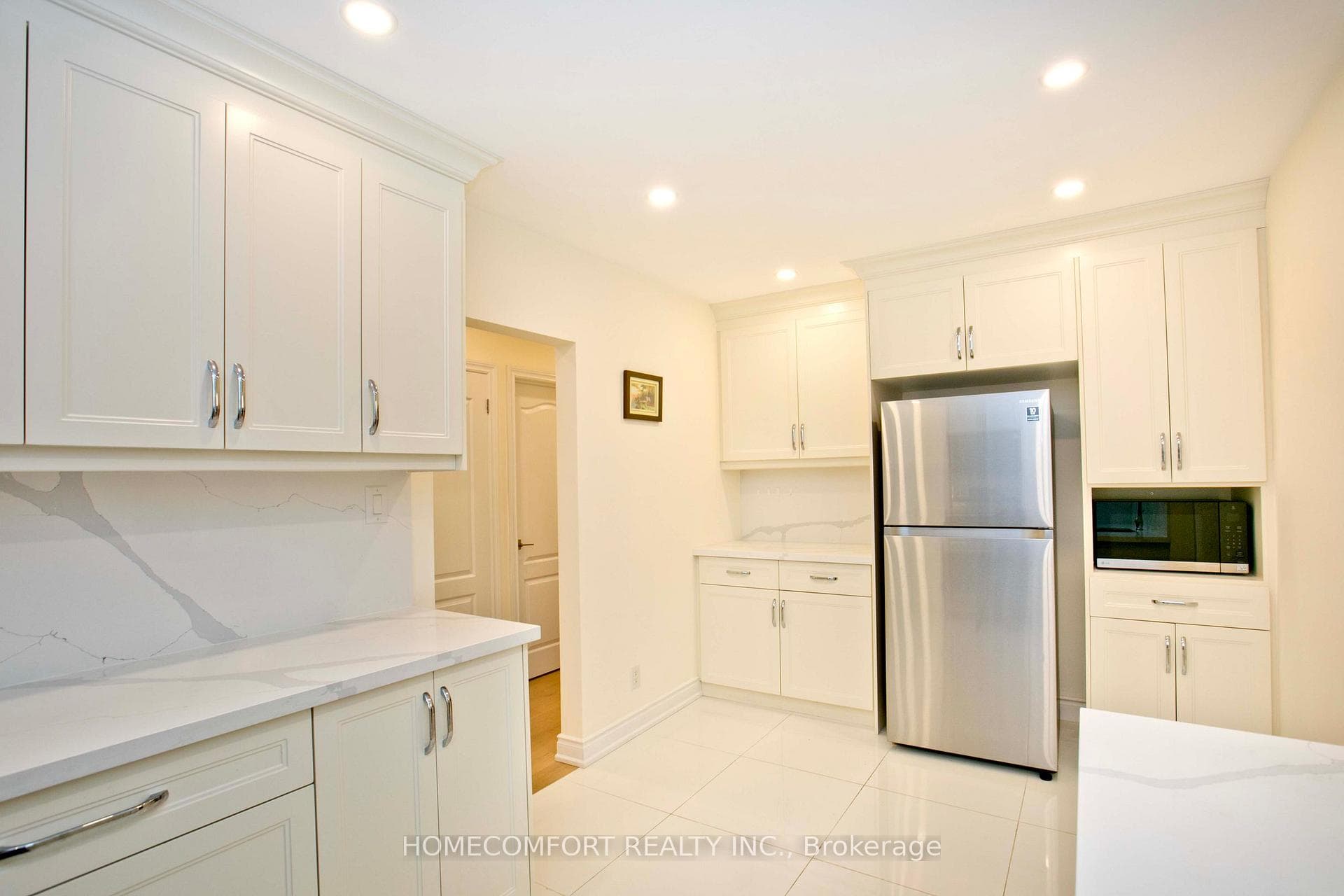 19 Oldborough Circle - Detached photo 10 of 37 in Hillcrest Village / Bayview Village, Ontario