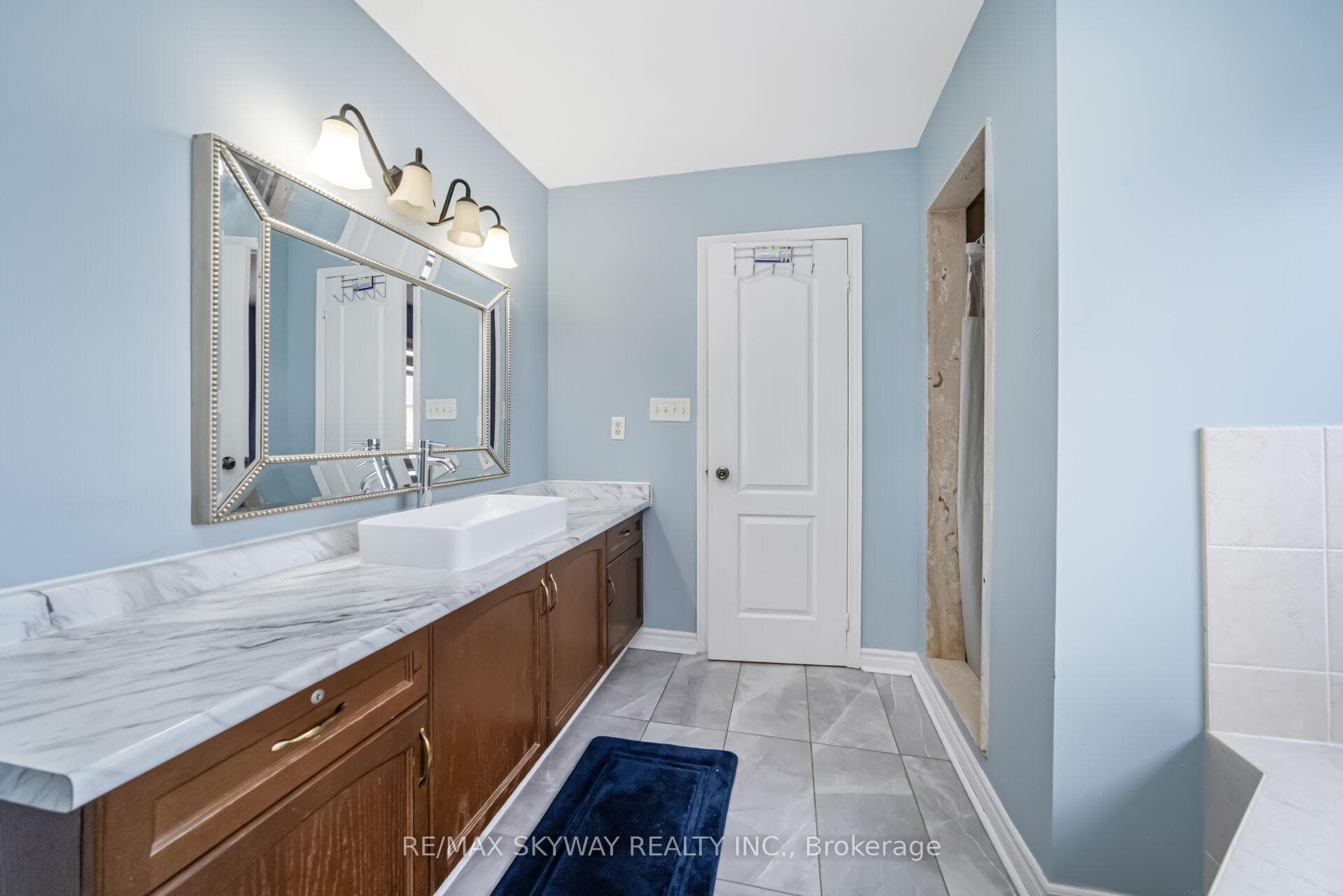 54 Sled Dog Road - Detached photo 29 of 50 in Brampton, Ontario