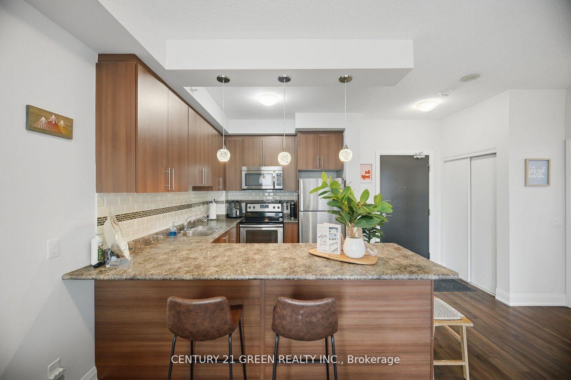 55 Yorkland Boulevard Unit 409 - Condo photo 8 of 27 in Brampton, Ontario