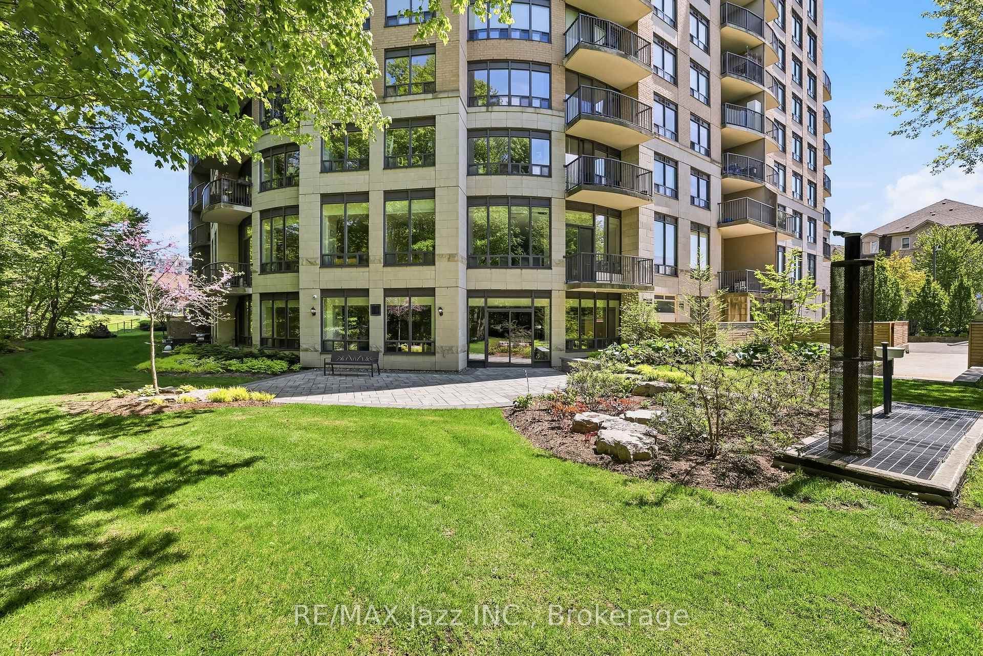 16 Dallimore Circle Unit 307 - Condo photo 46 of 50 in Don Mills / Parkwoods / Victoria Village, Ontario