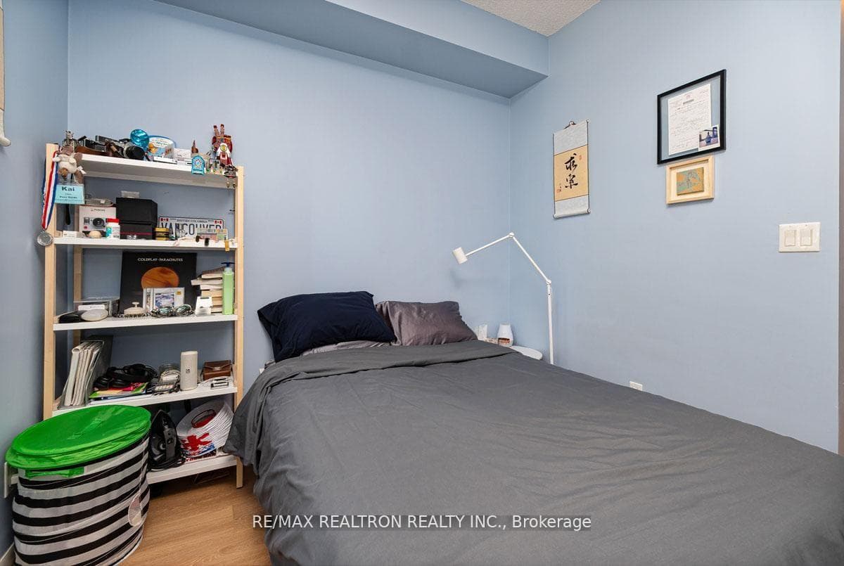 15 Bruyeres Mews Unit 1008 - Condo photo 19 of 33 in Downtown Toronto / Waterfront, Ontario