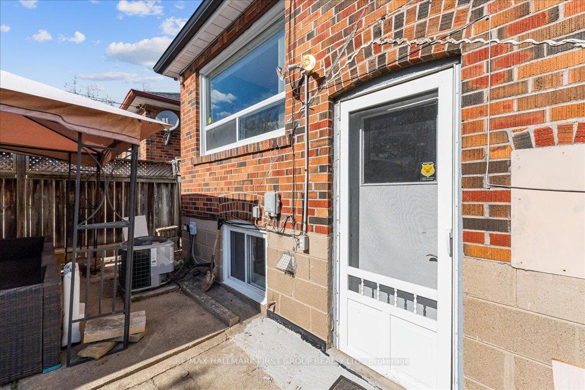 2690 Islington Avenue - Detached photo 45 of 45 in Etobicoke (West Mall / Rexdale), Ontario