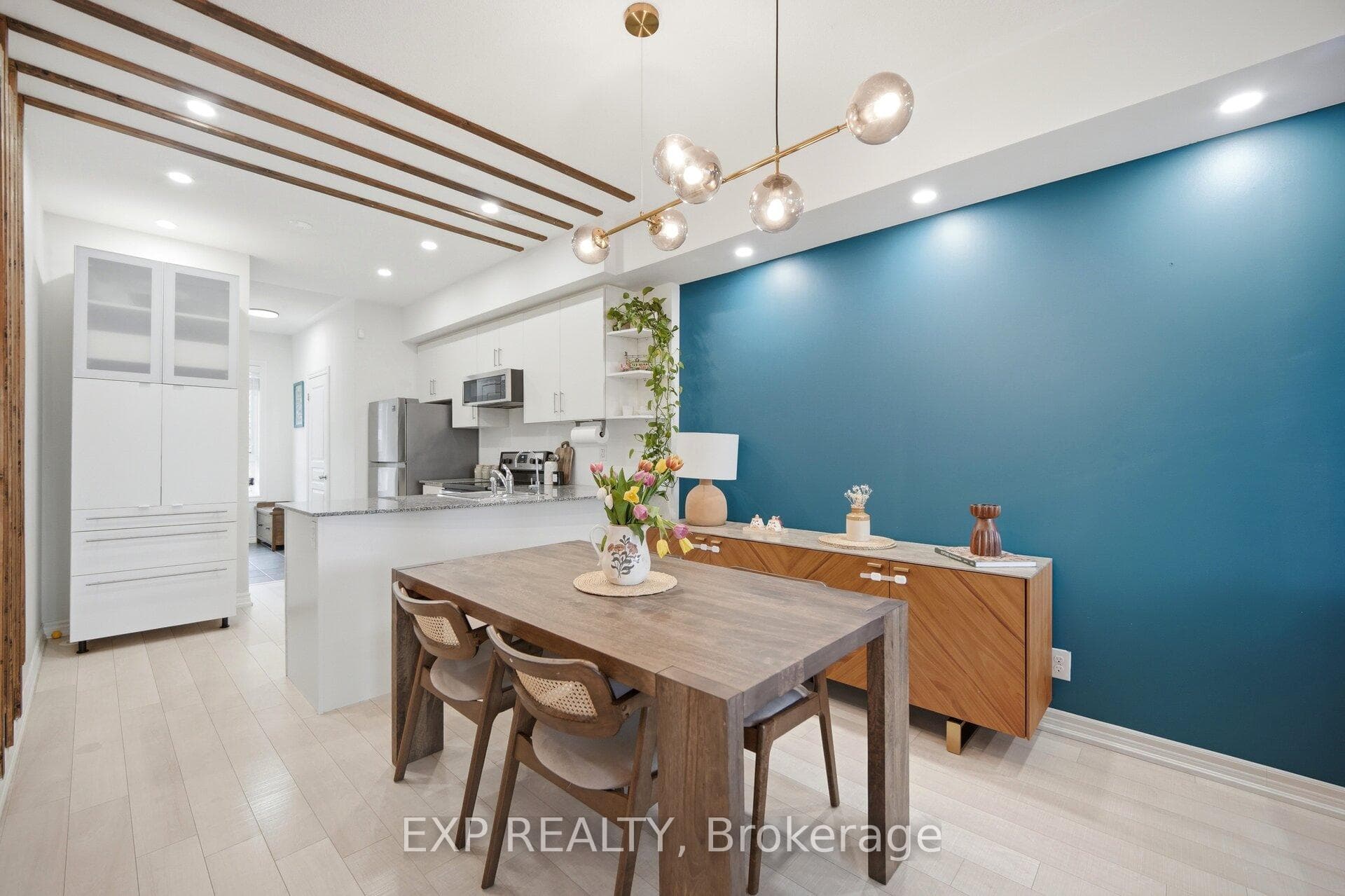 110 Caledonia Park Road Unit 2 - Condo photo 12 of 38 in Keelesdale / Eglinton West, Ontario