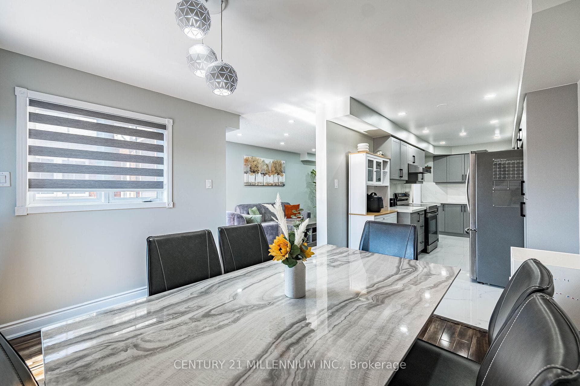 100 Monaco Court - Townhouse photo 7 of 50 in Brampton, Ontario