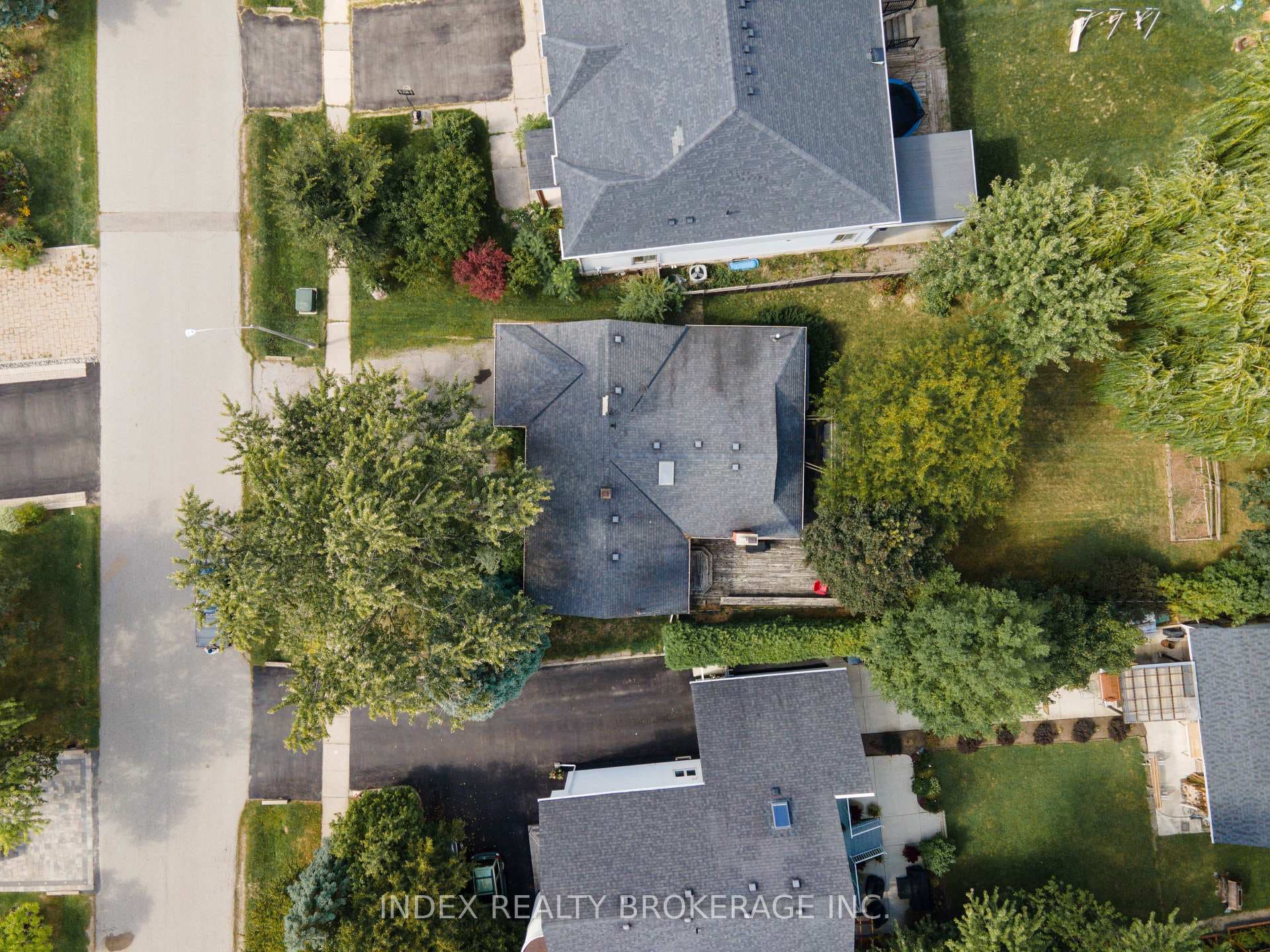 1073 Kent Avenue - home for sale in Oakville, Ontario