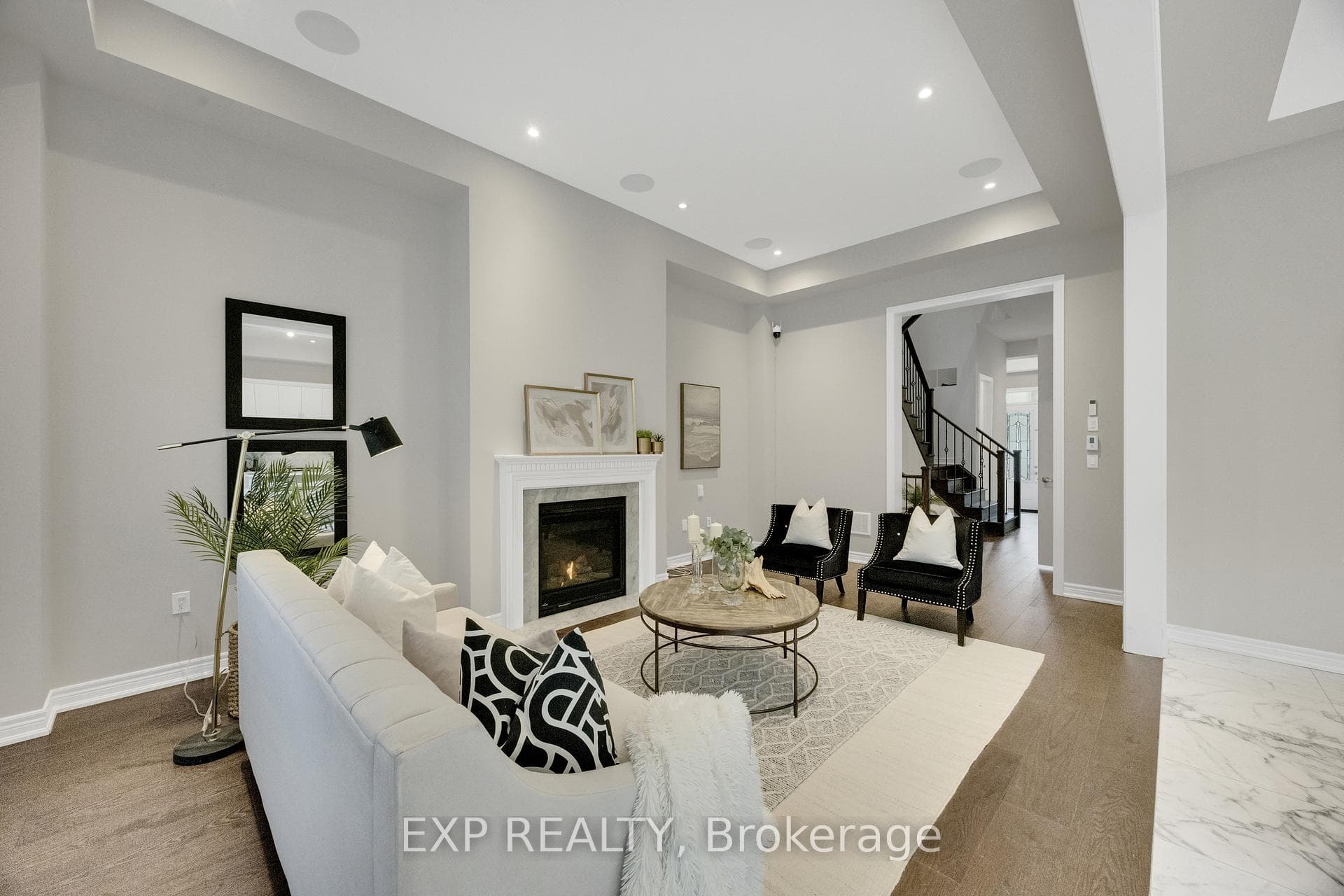 34 Carnegie Drive - Detached photo 8 of 42 in Oakville, Ontario