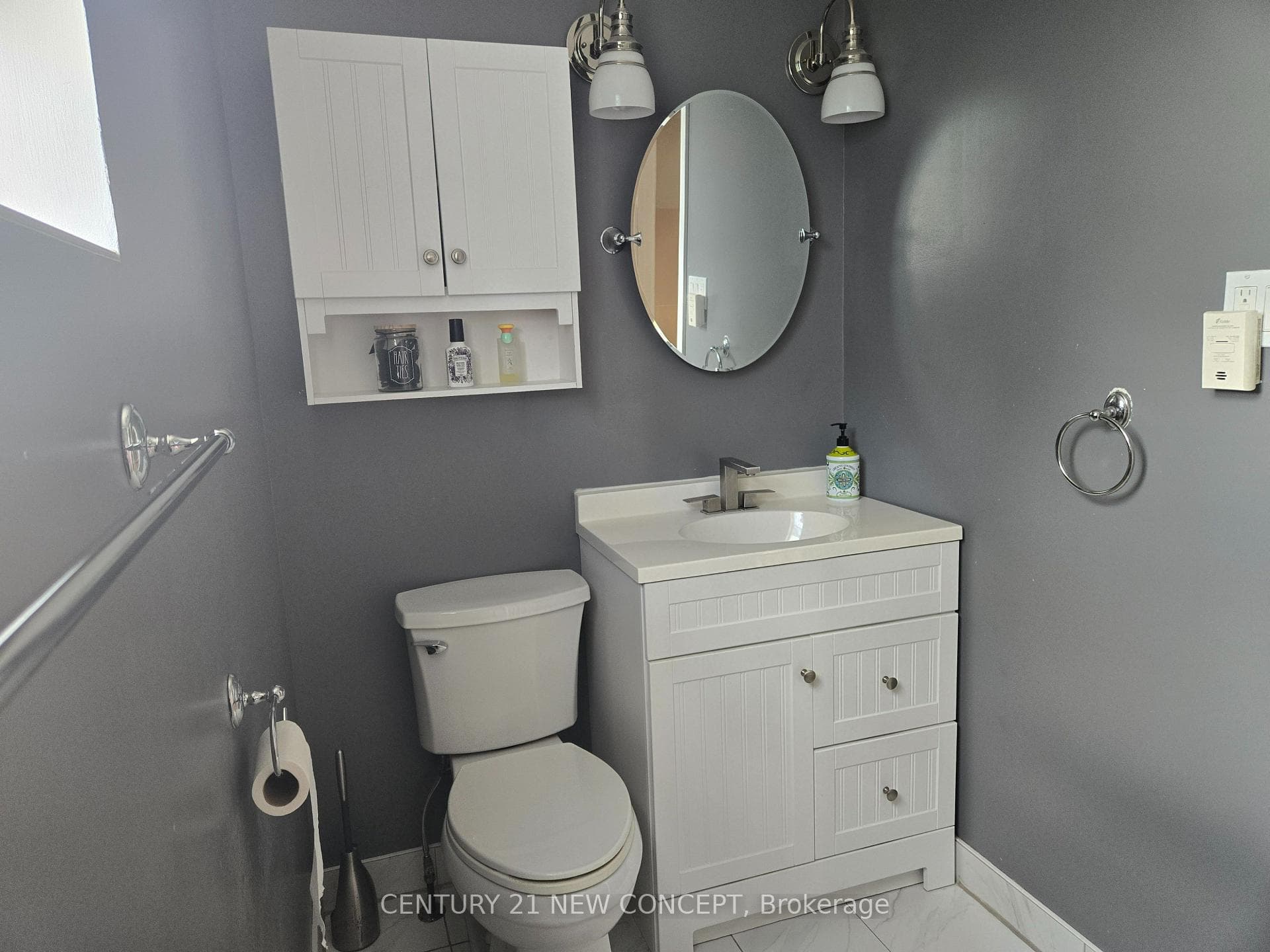 412 Melores Drive - Semi-Detached photo 11 of 26 in Burlington, Ontario