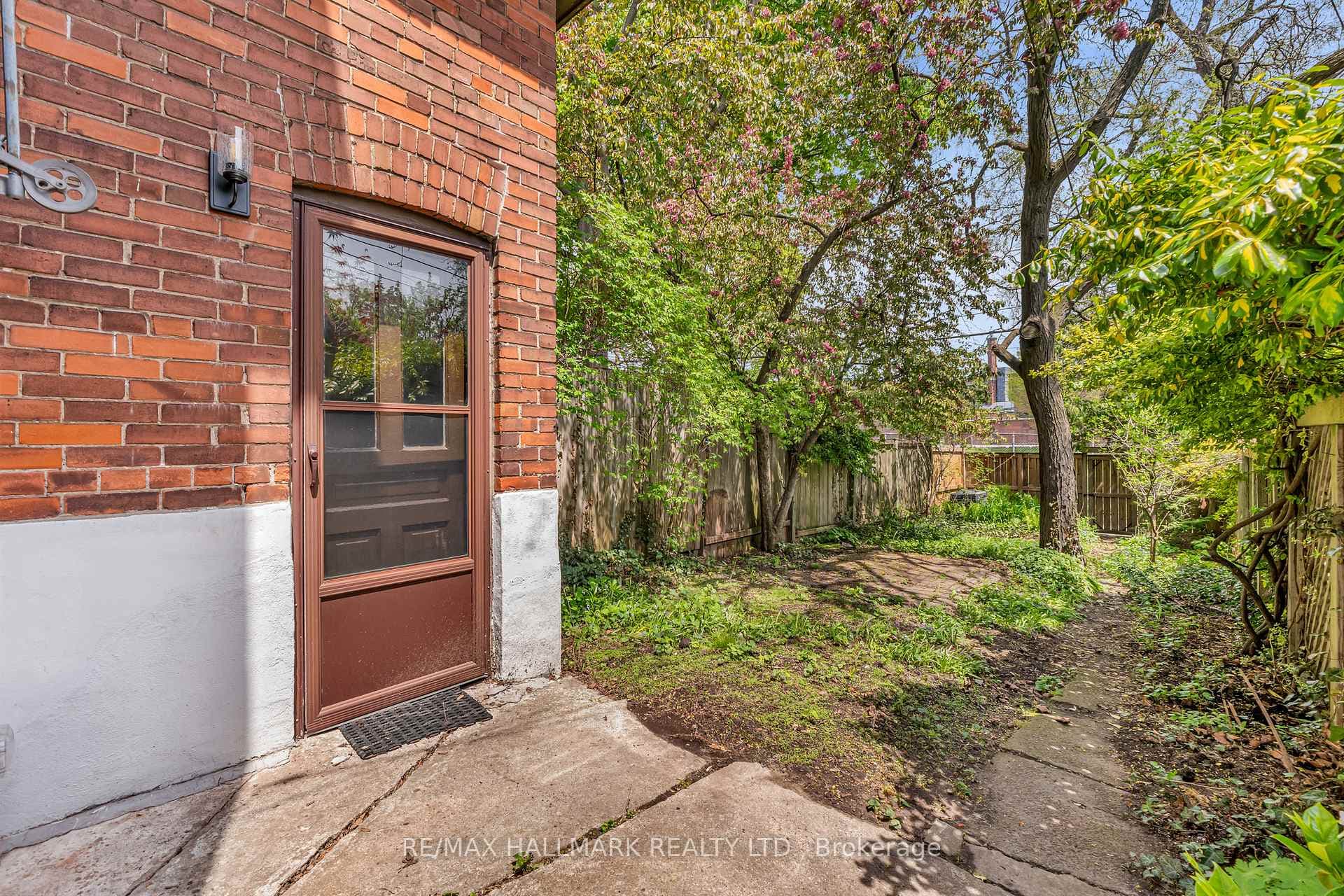 49 Ravina Crescent - Semi-Detached photo 38 of 47 in Riverdale / Leslieville, Ontario