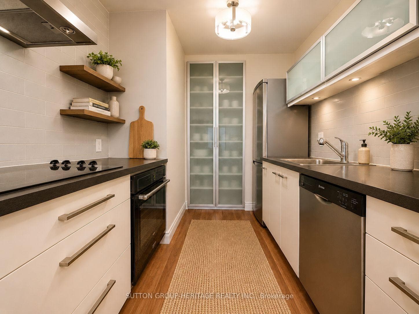 581 Avenue Road Unit 704 - Condo photo 13 of 15 in Annex / Yorkville / Summerhill, Ontario