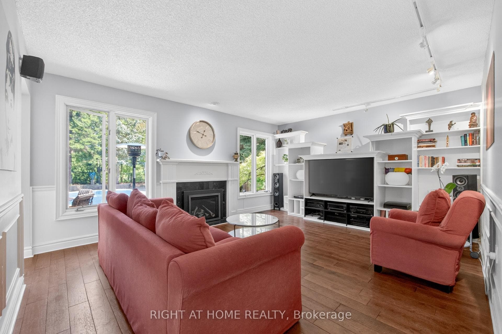 2005 Oak Springs Road - Detached photo 11 of 50 in Oakville, Ontario