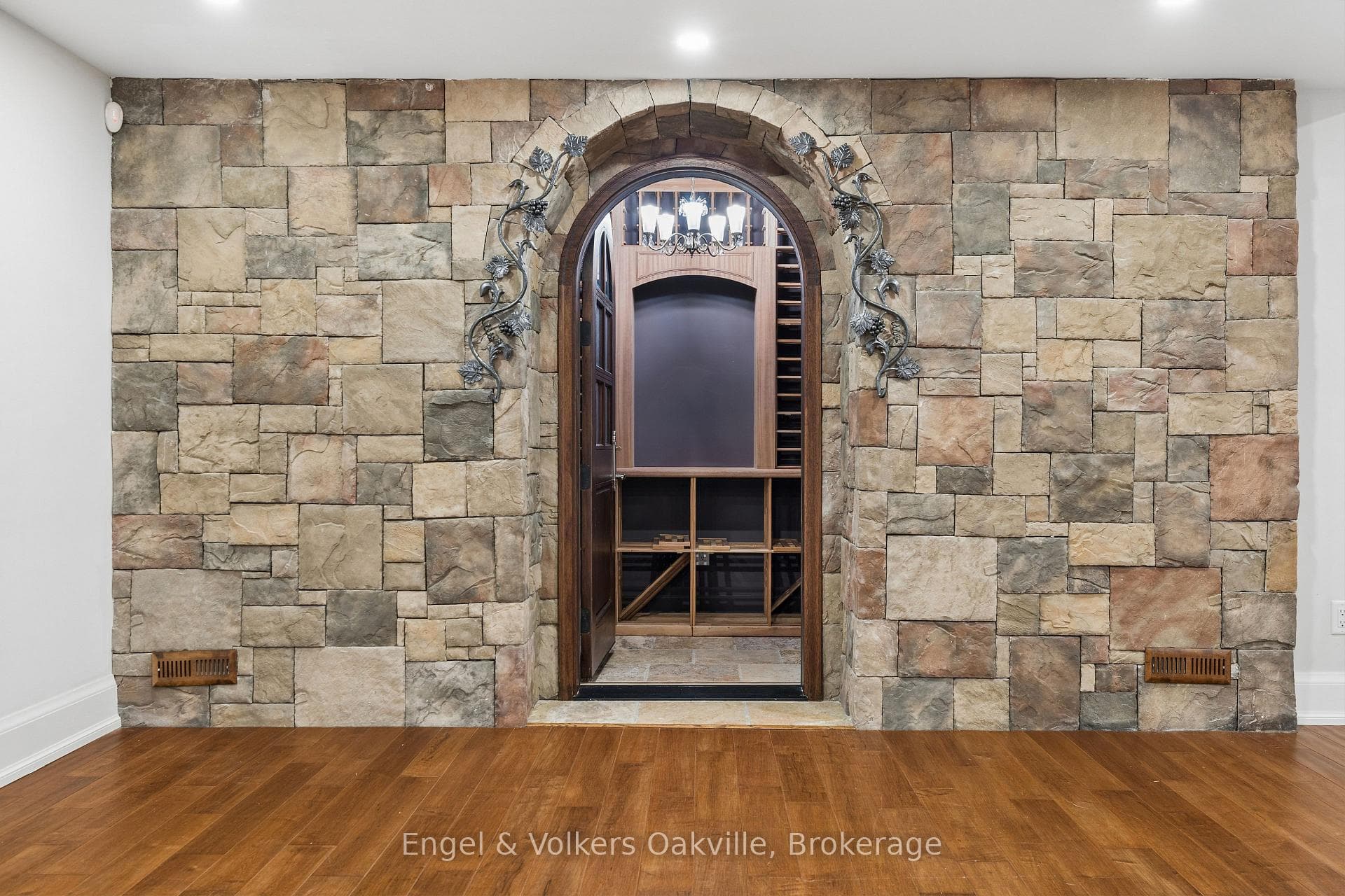 1182 Streambank Drive - Detached photo 37 of 50 in Mississauga, Ontario