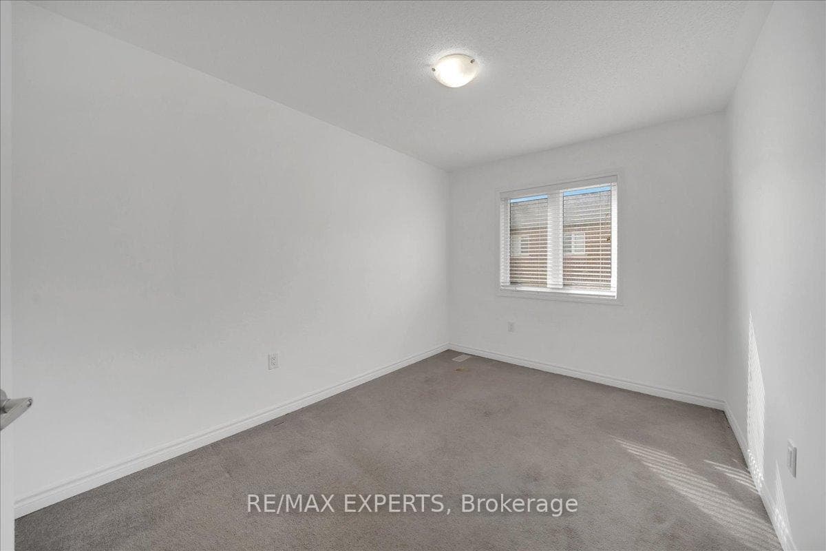 297 Beasley Terrace - Townhouse photo 19 of 22 in Milton, Ontario