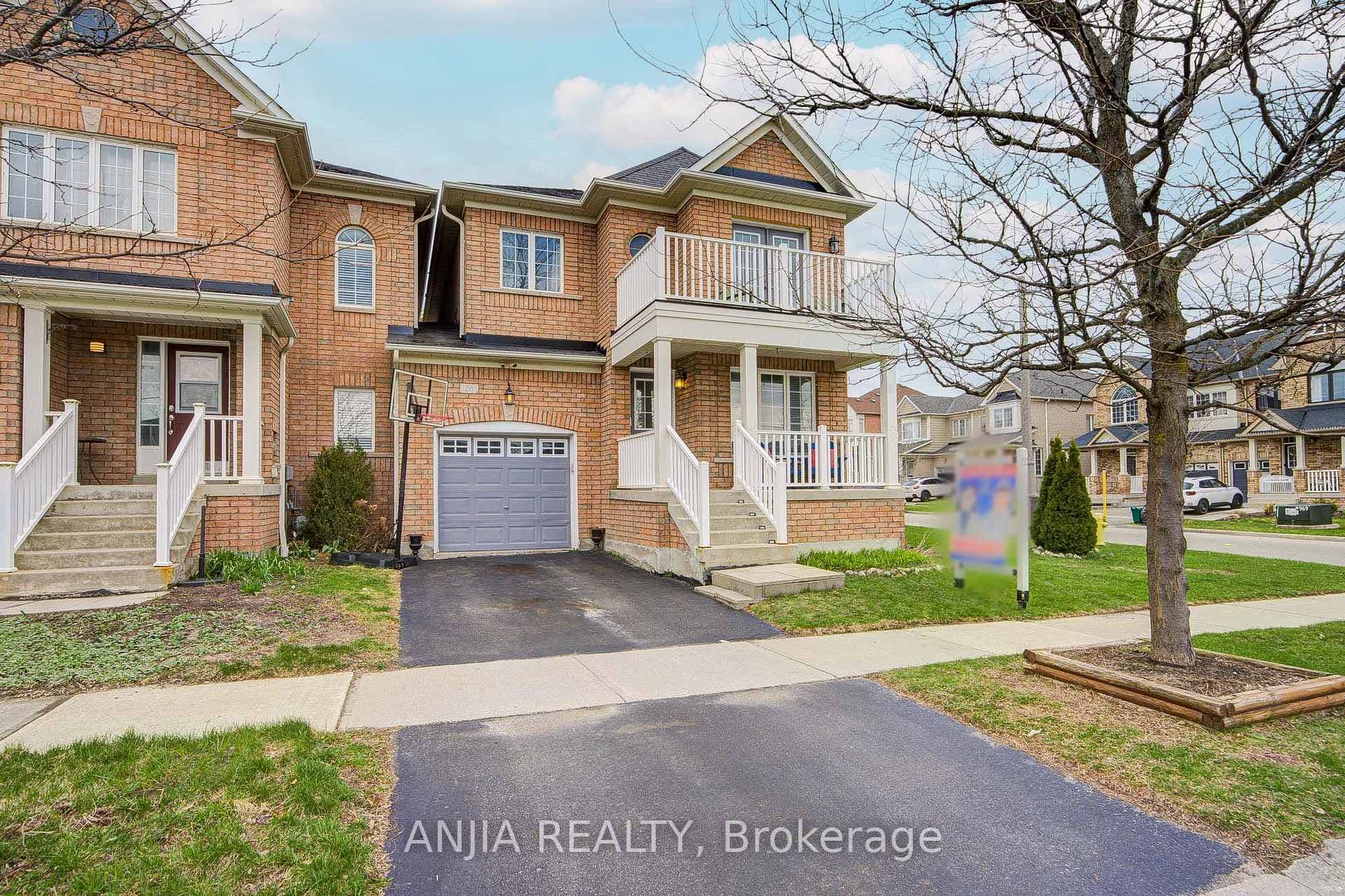 26 Firbank Lane - home for sale in Whitchurch-Stouffville, Ontario