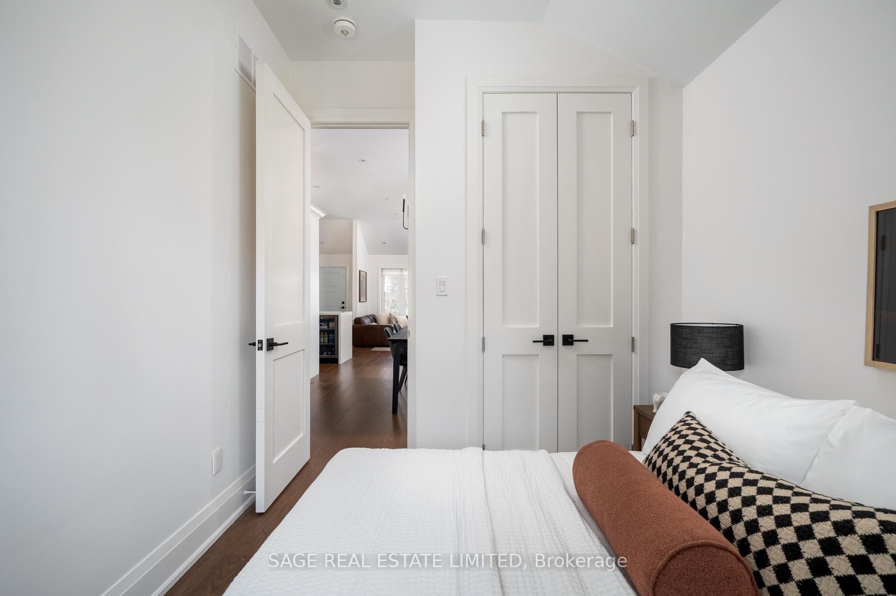 7 Rathgar Avenue - Detached photo 26 of 38 in Etobicoke (Islington / Rexdale), Ontario