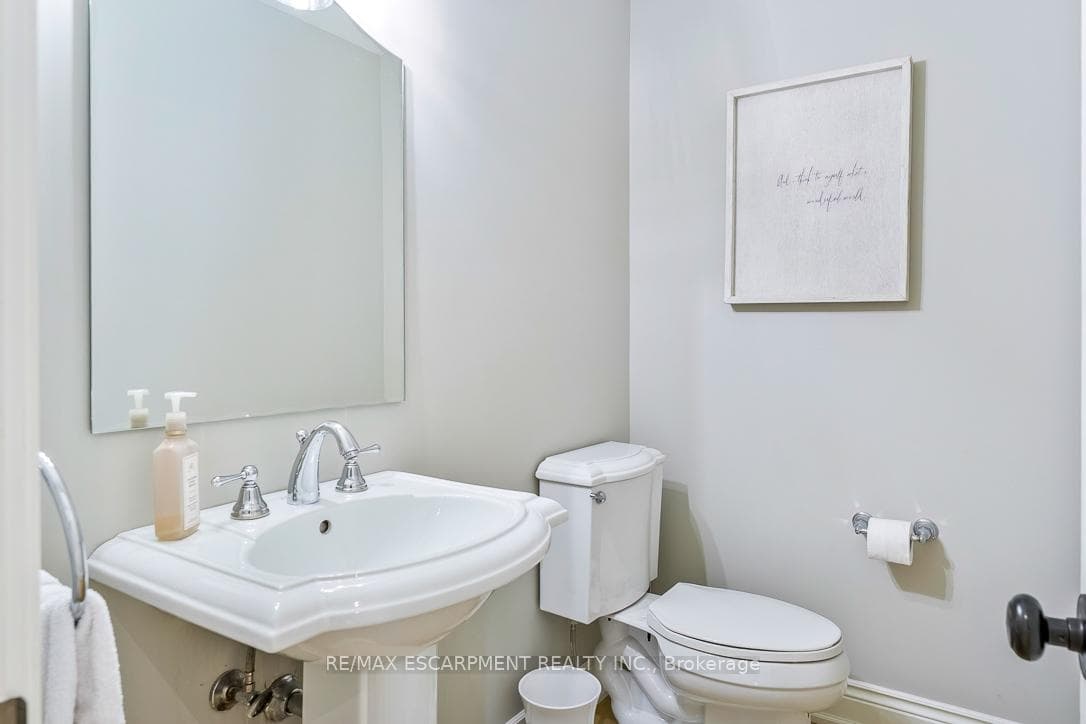 511 Chamberlain Lane - Detached photo 19 of 50 in Oakville, Ontario