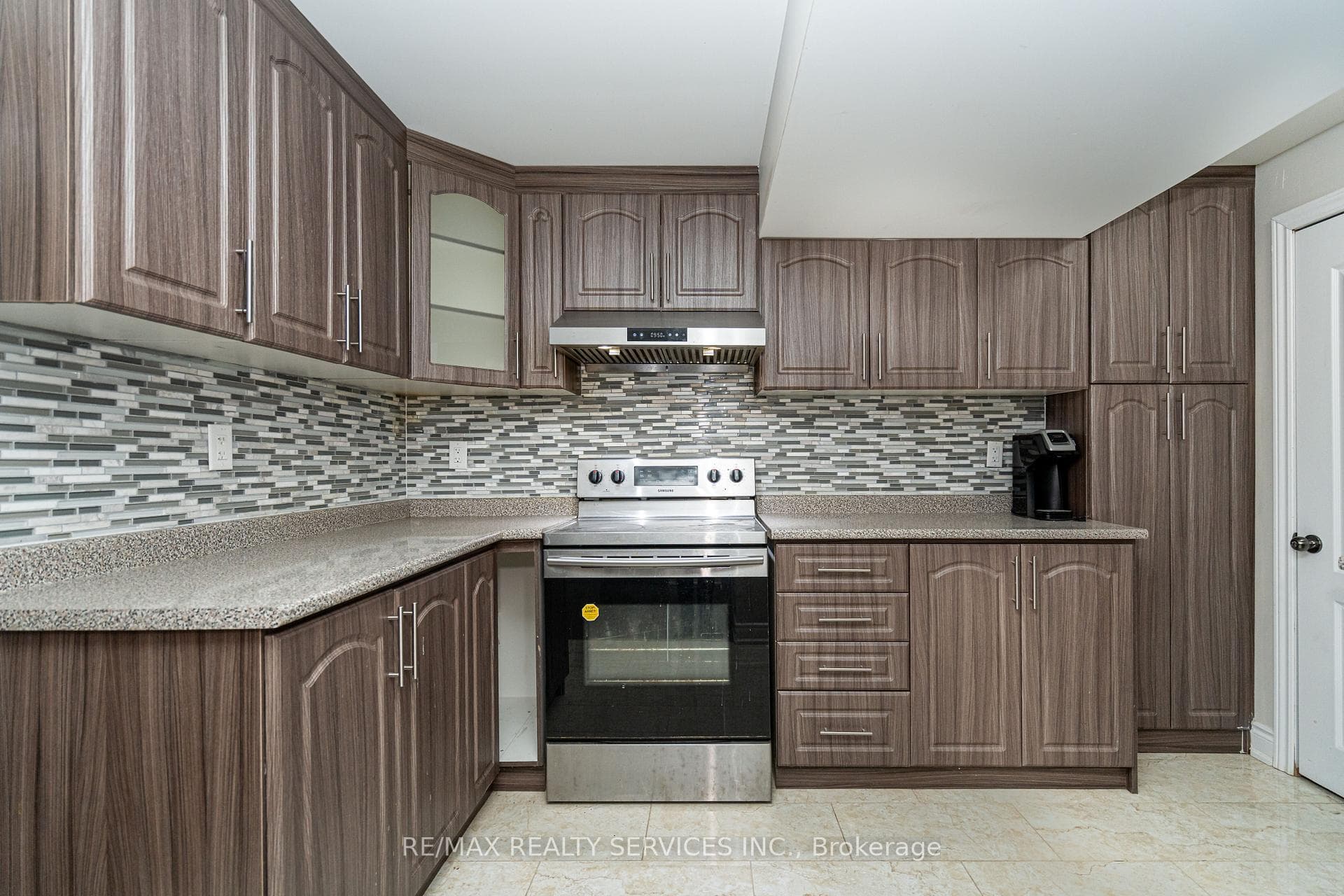 52 Mount Royal Circle - Detached photo 28 of 43 in Brampton, Ontario