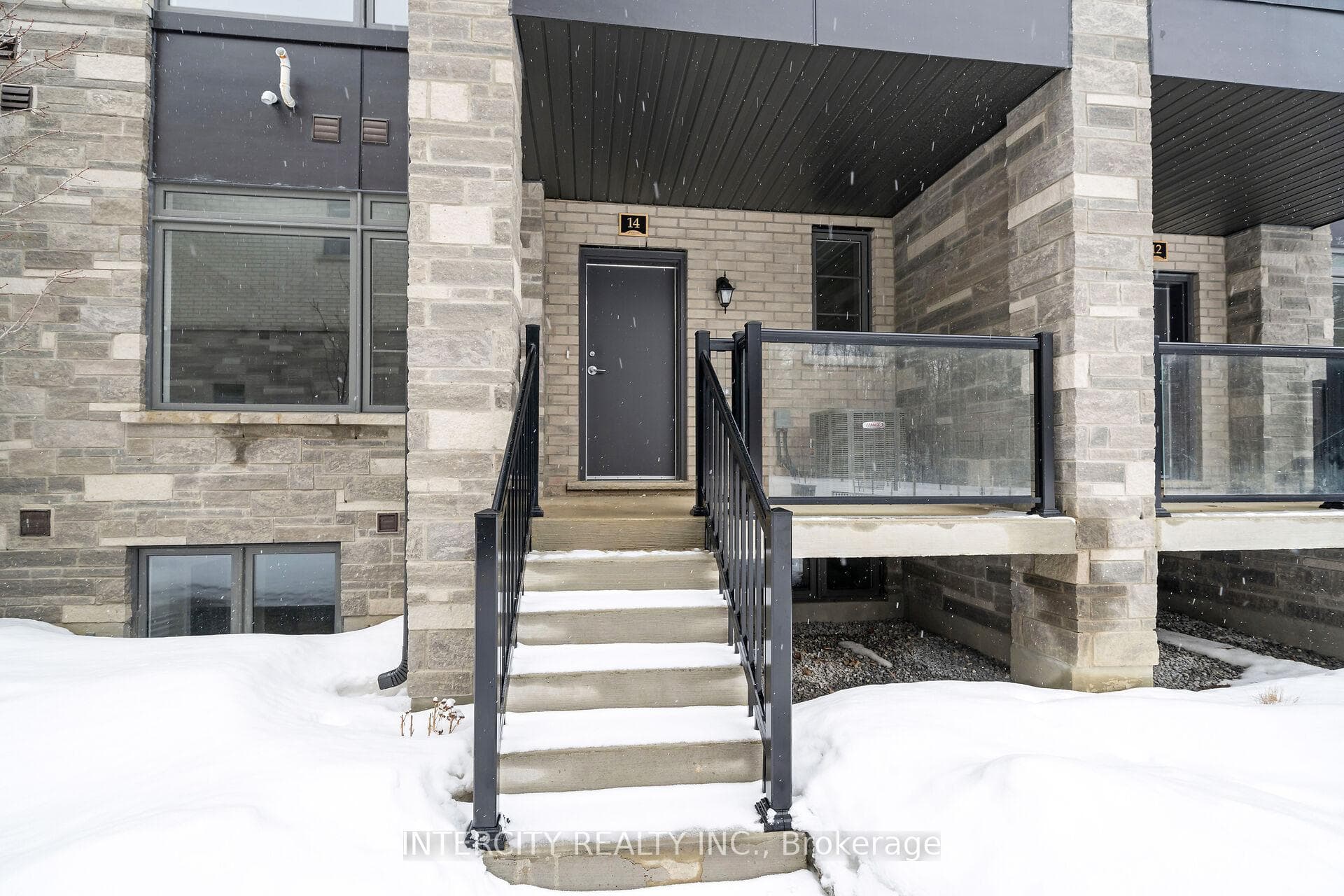 14 Savvy Lane - Condo photo 2 of 14 in Caledon, Ontario