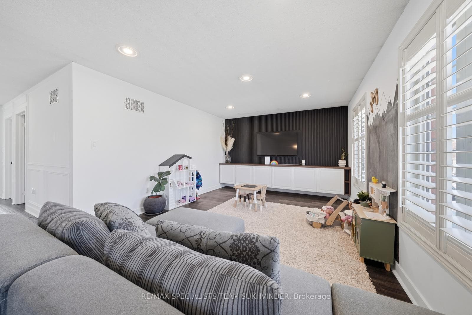 42 Delphinium Way - Detached photo 25 of 40 in Brampton, Ontario