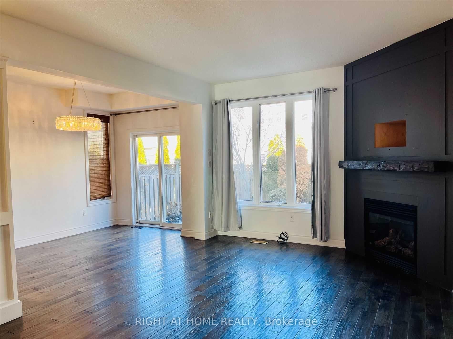 2471 Felhaber Crescent - Semi-Detached photo 10 of 23 in Oakville, Ontario